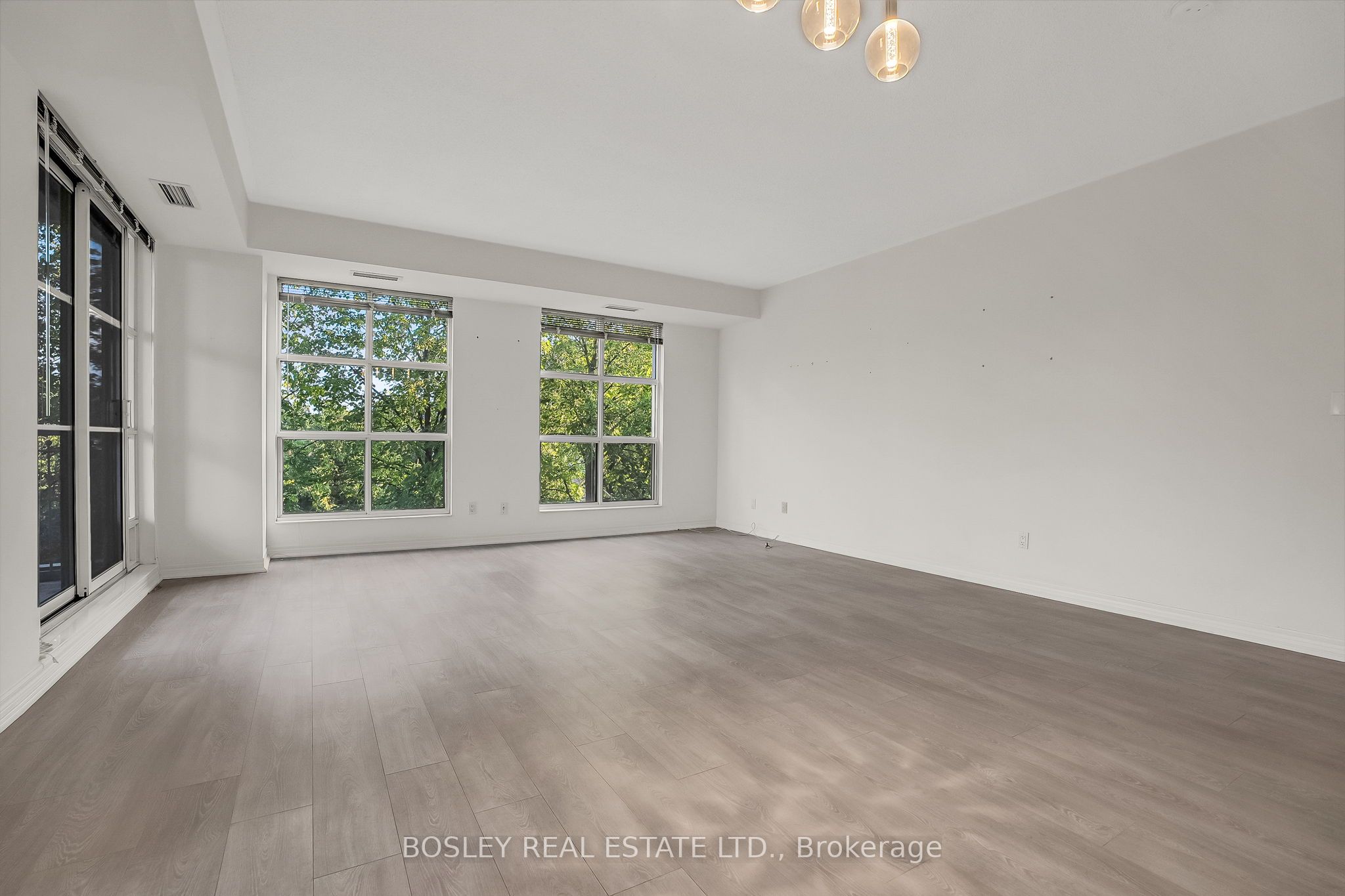 MLS #W12404832 image #16