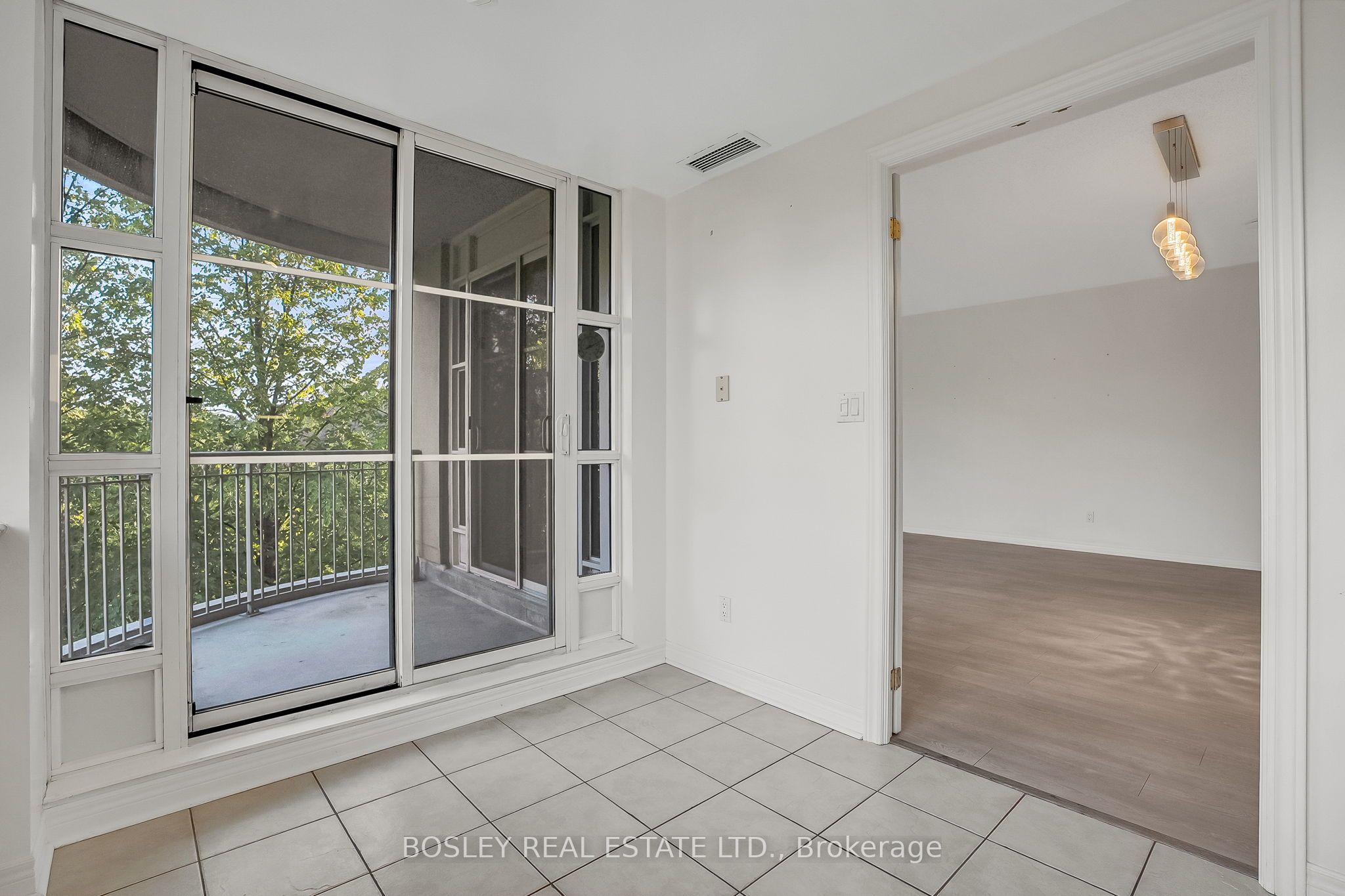 MLS #W12404832 image #23