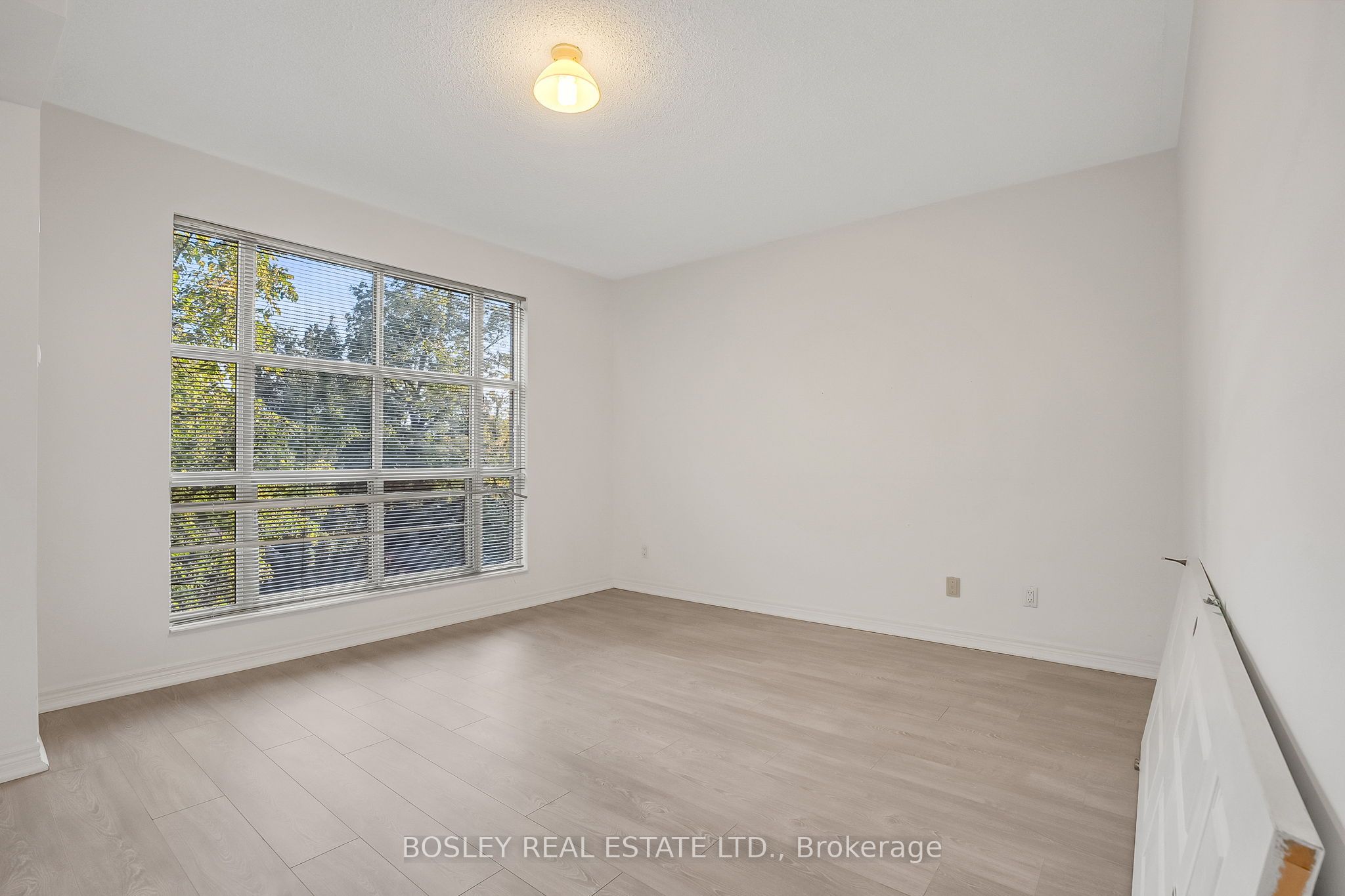 MLS #W12404832 image #26