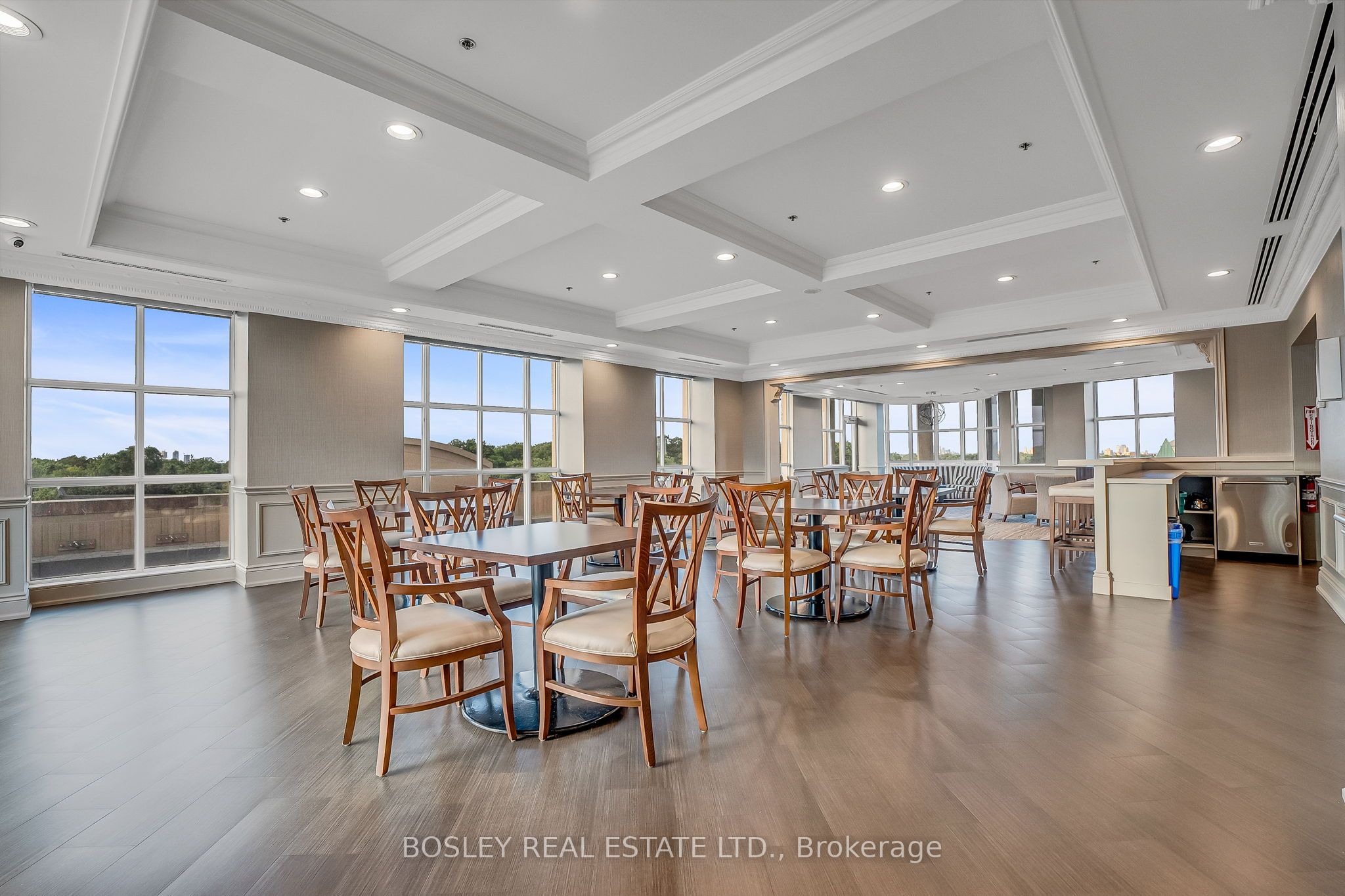 MLS #W12404832 image #44