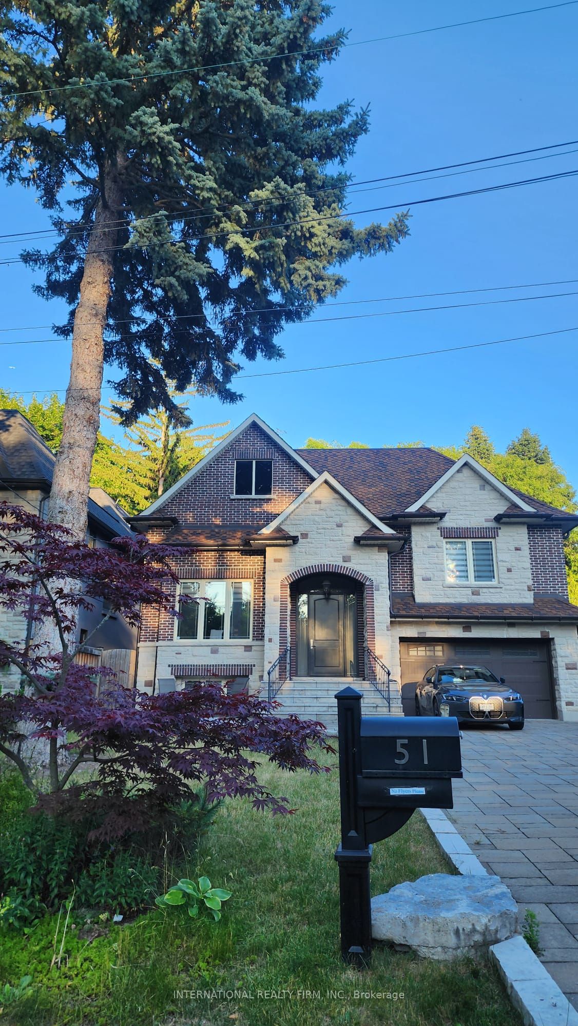 MLS #W12404977 image #1