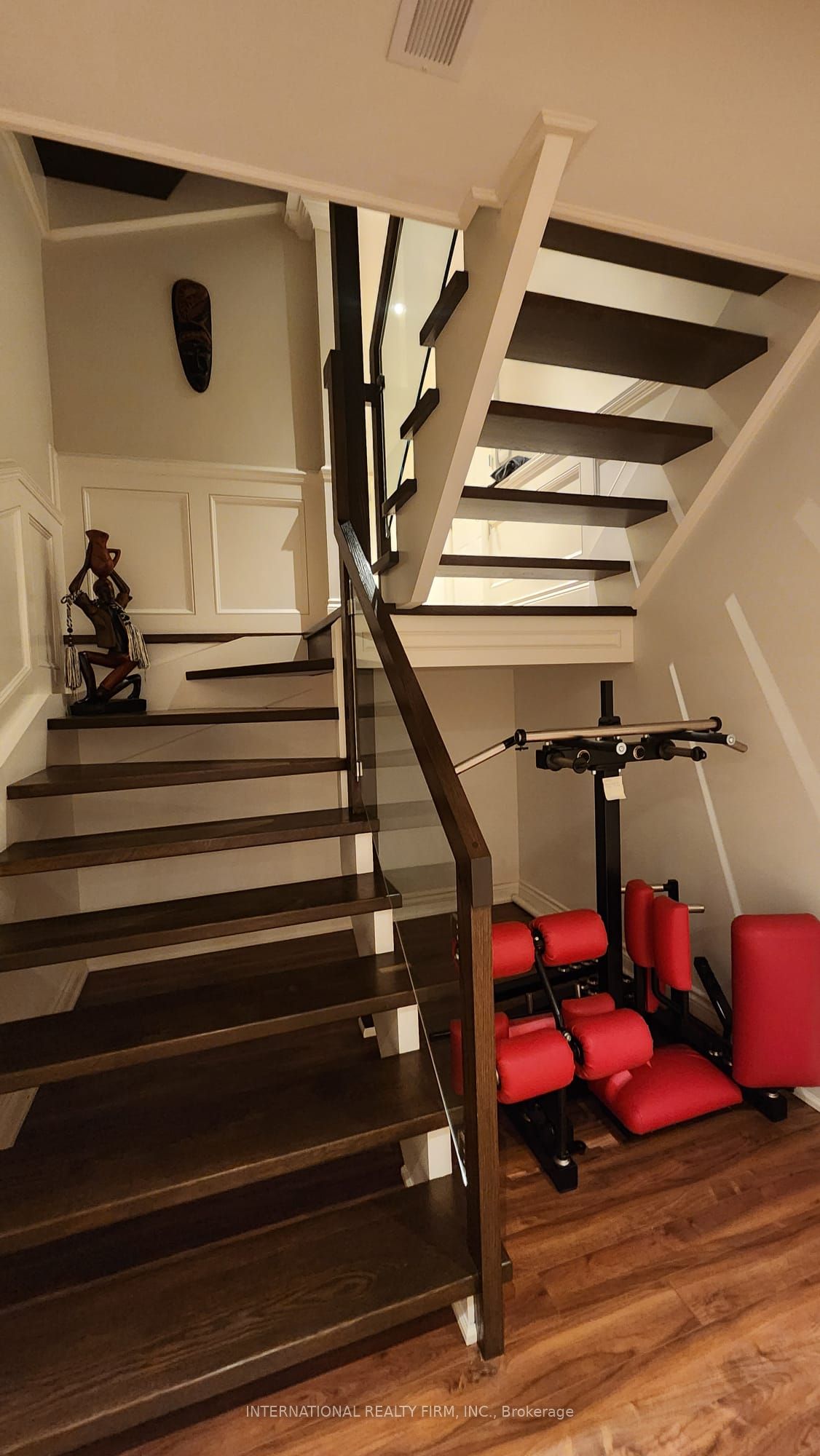 MLS #W12404977 image #44