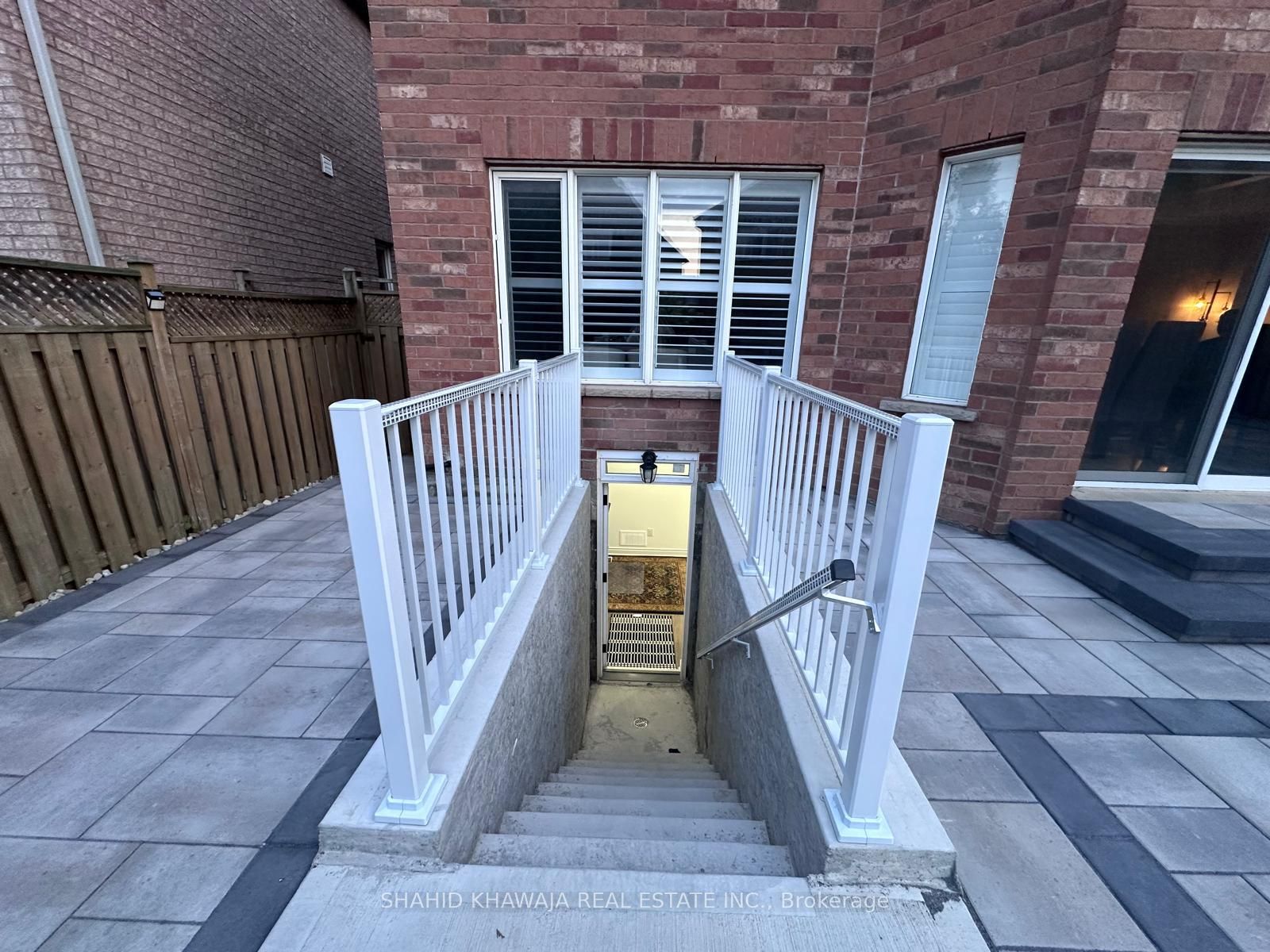 MLS #W12405018 image #2