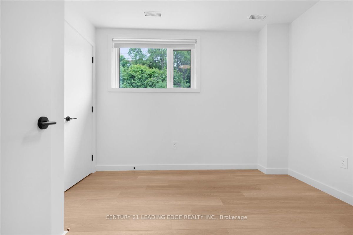 MLS #W12405022 image #16