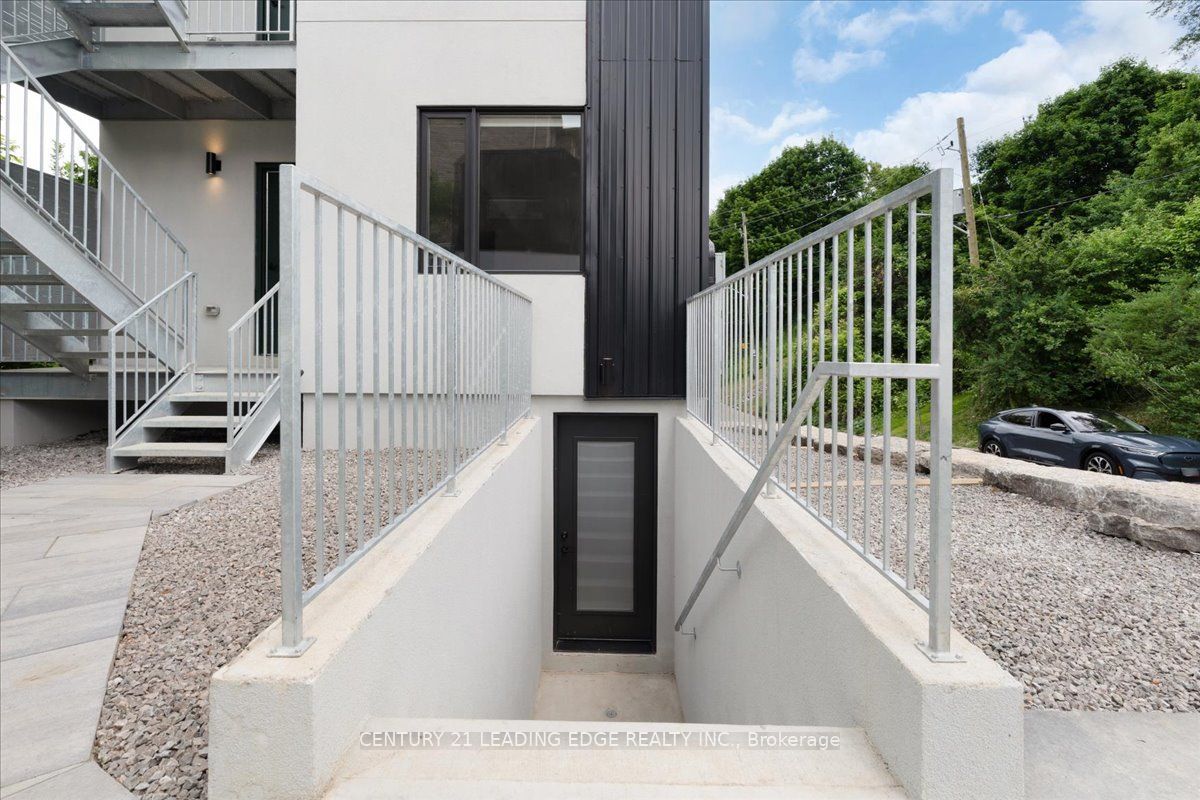 MLS #W12405022 image #3