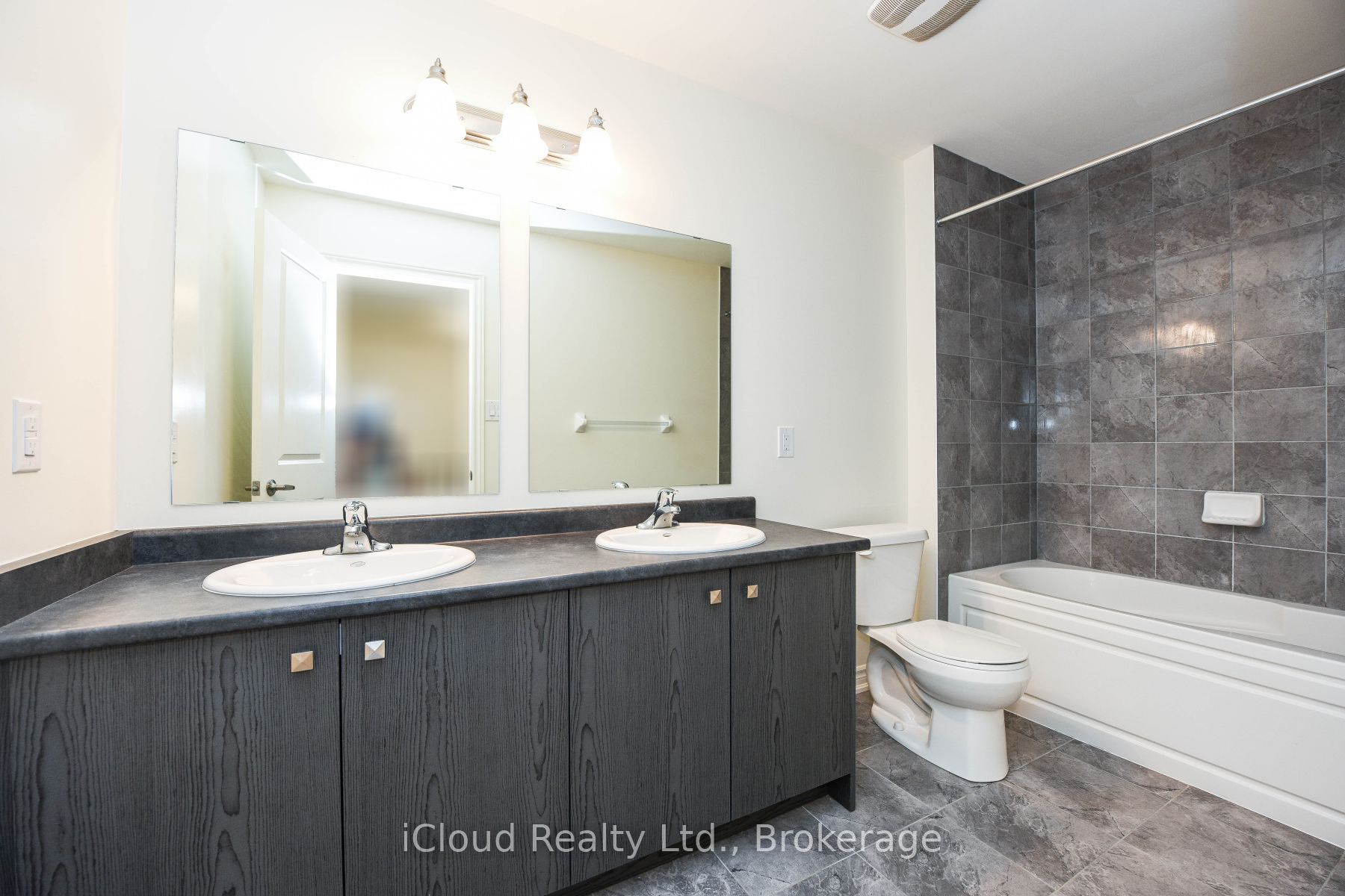 MLS #W12405087 image #30