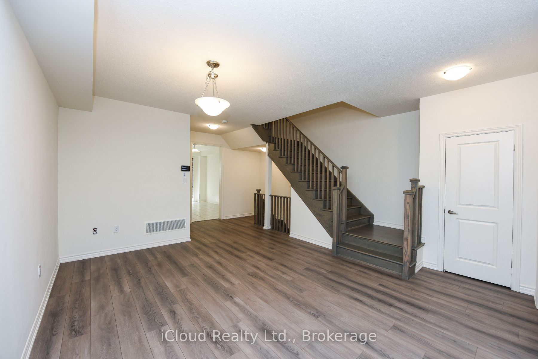 MLS #W12405087 image #6