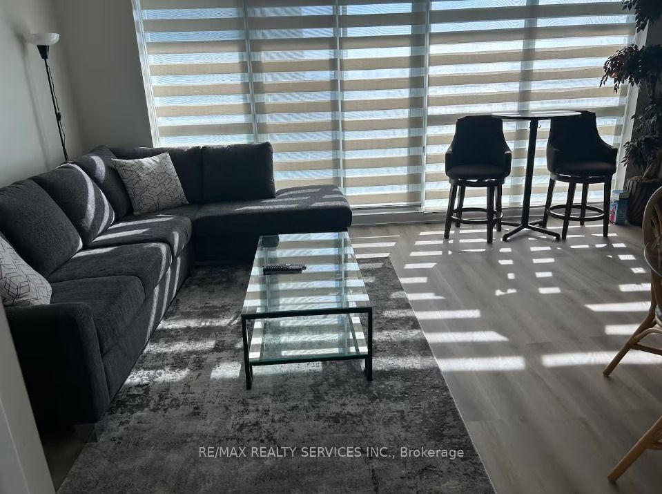 MLS #W12405097 image #1