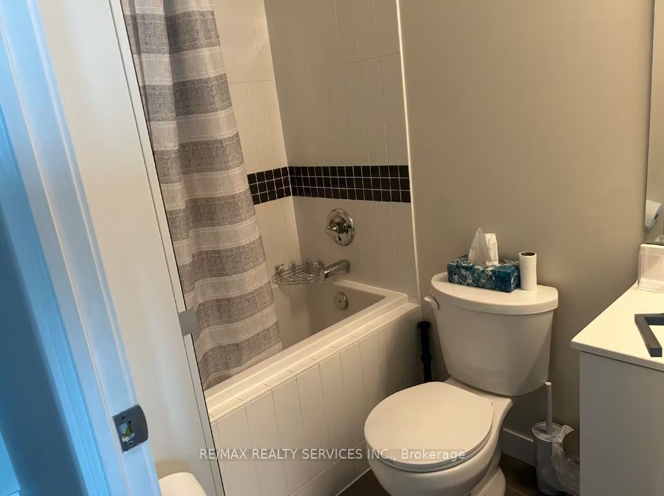 MLS #W12405097 image #10