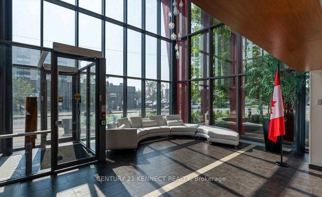 MLS #W12405237 image #3