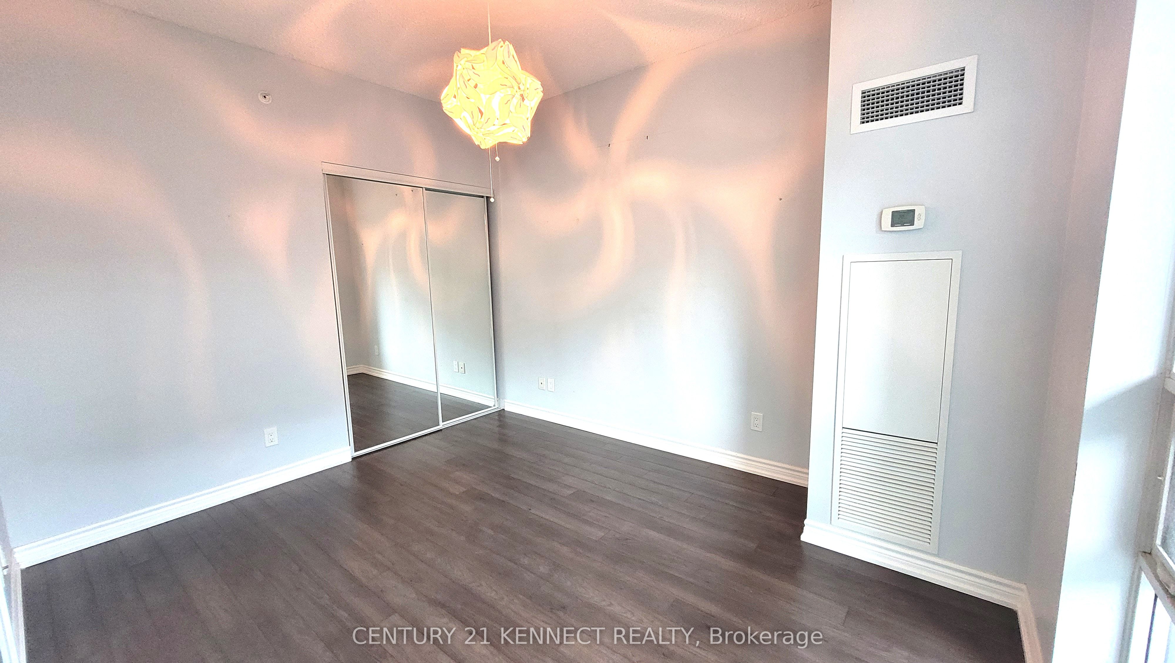 MLS #W12405237 image #7