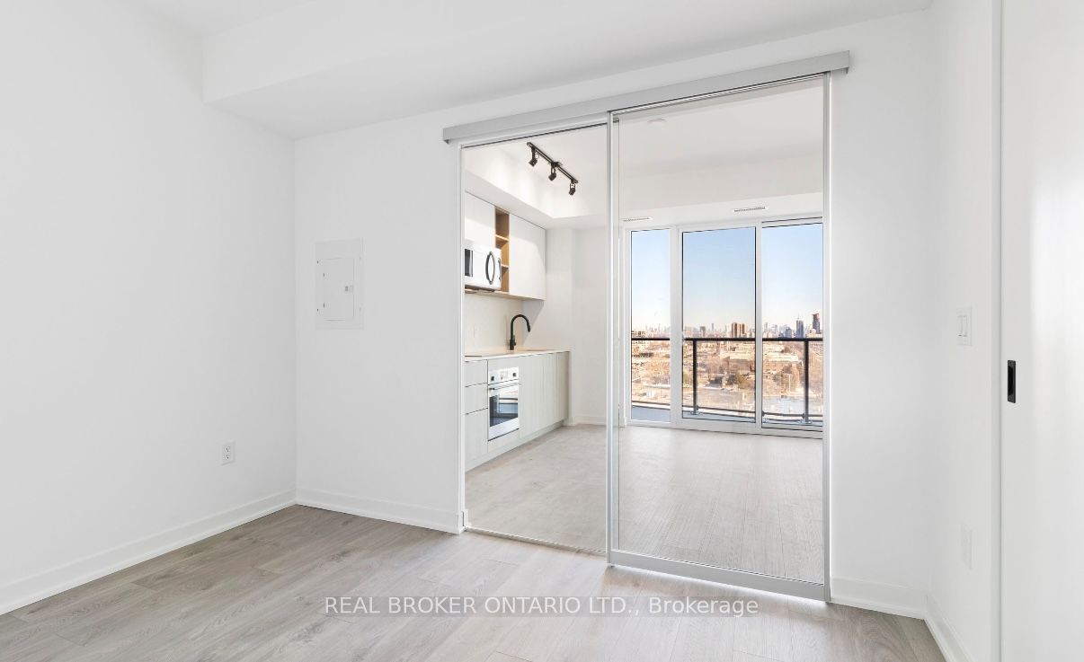 MLS #W12405492 image #9