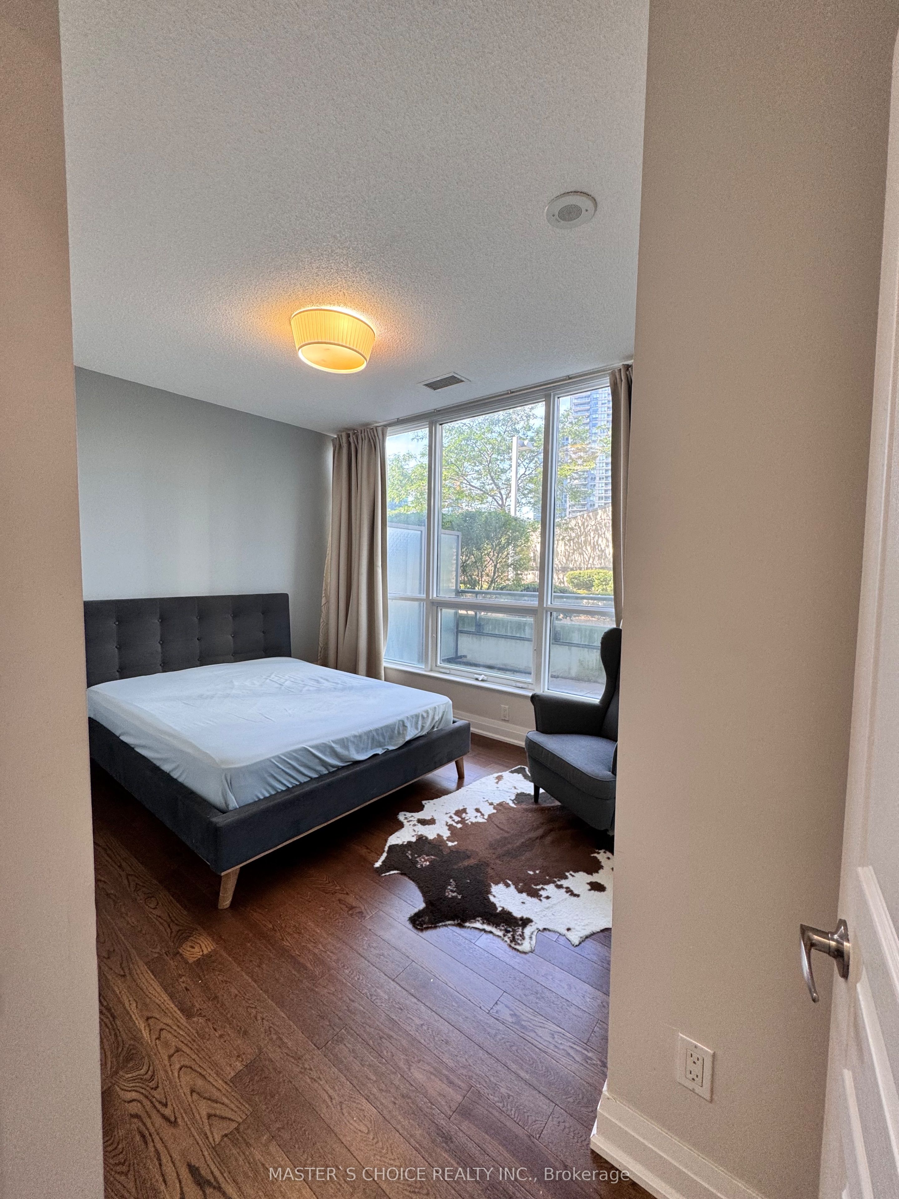 MLS #W12405709 image #13