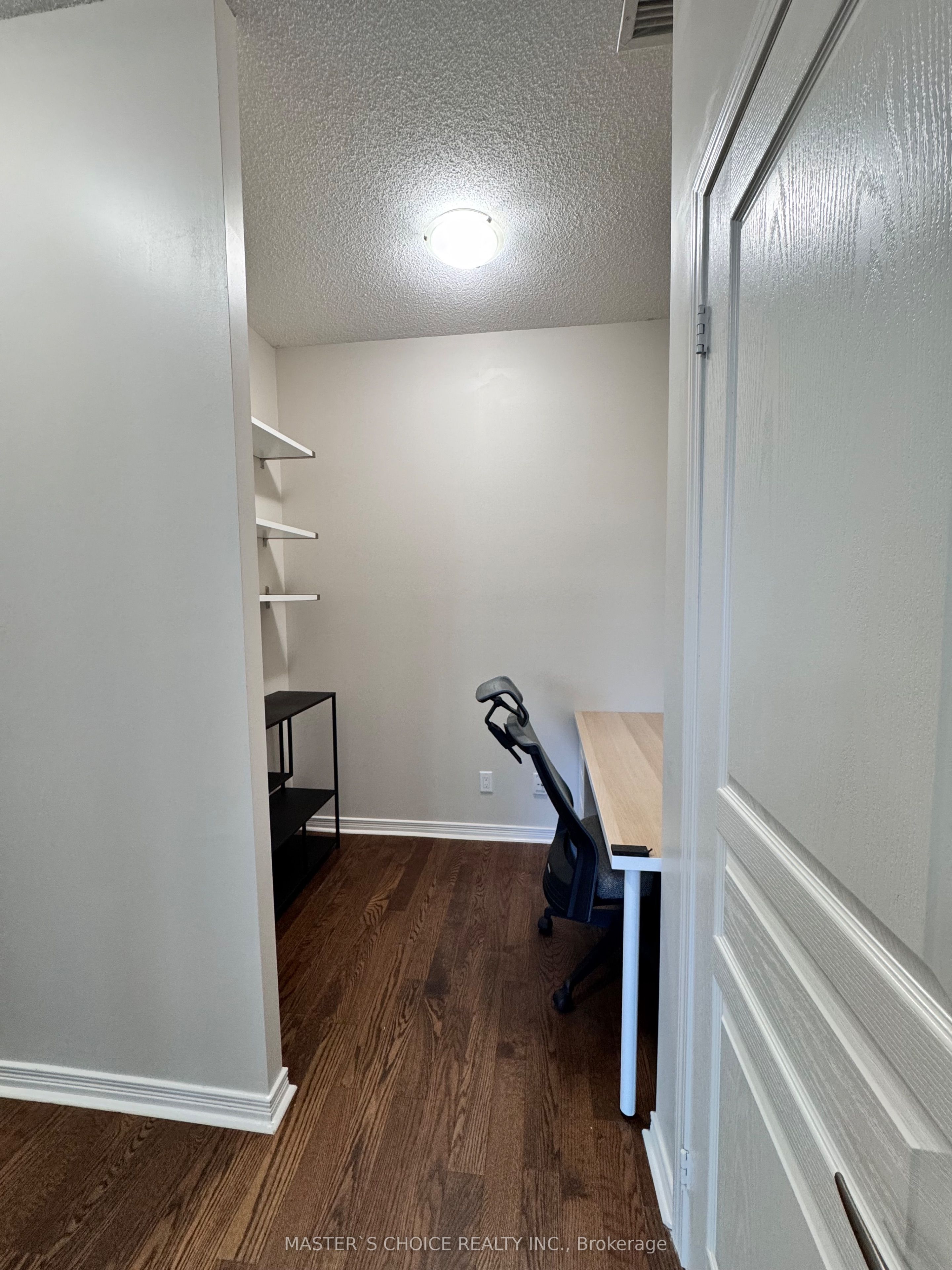 MLS #W12405709 image #9