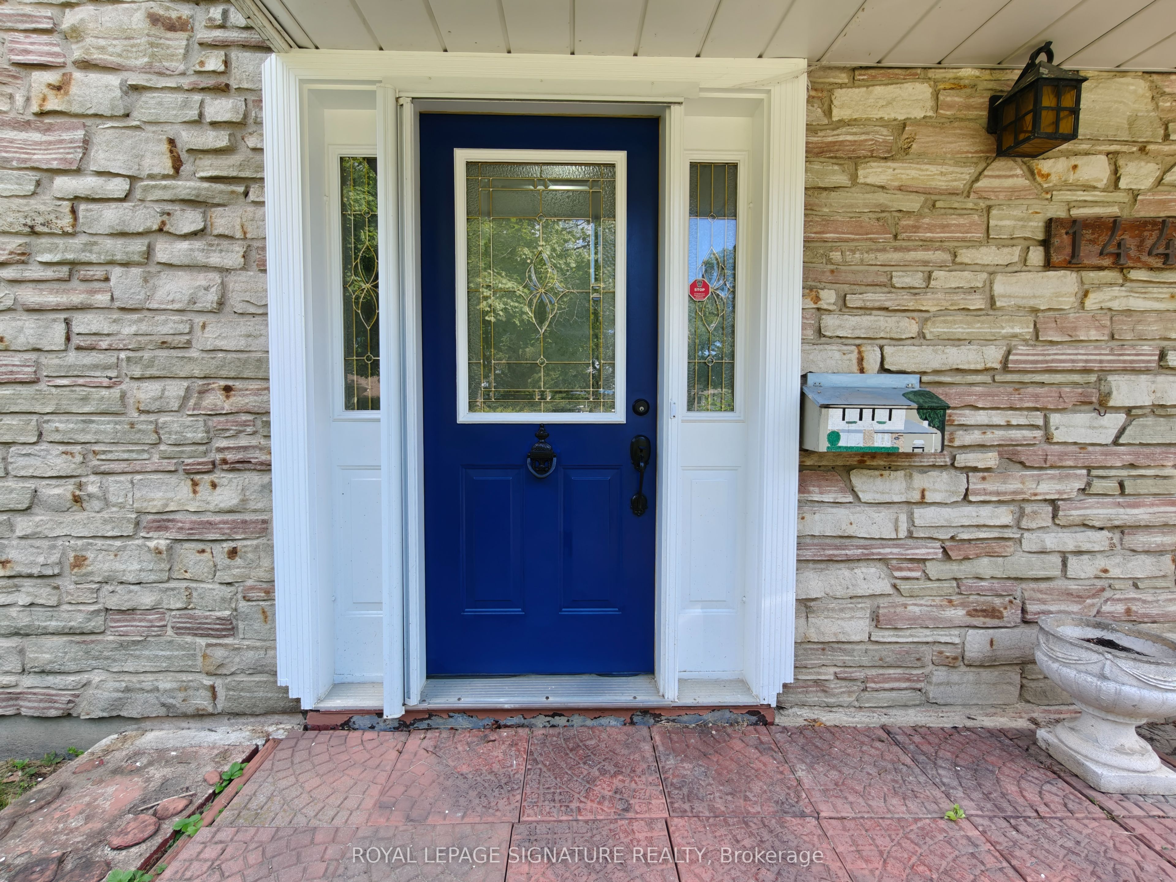 MLS #W12406025 image #1