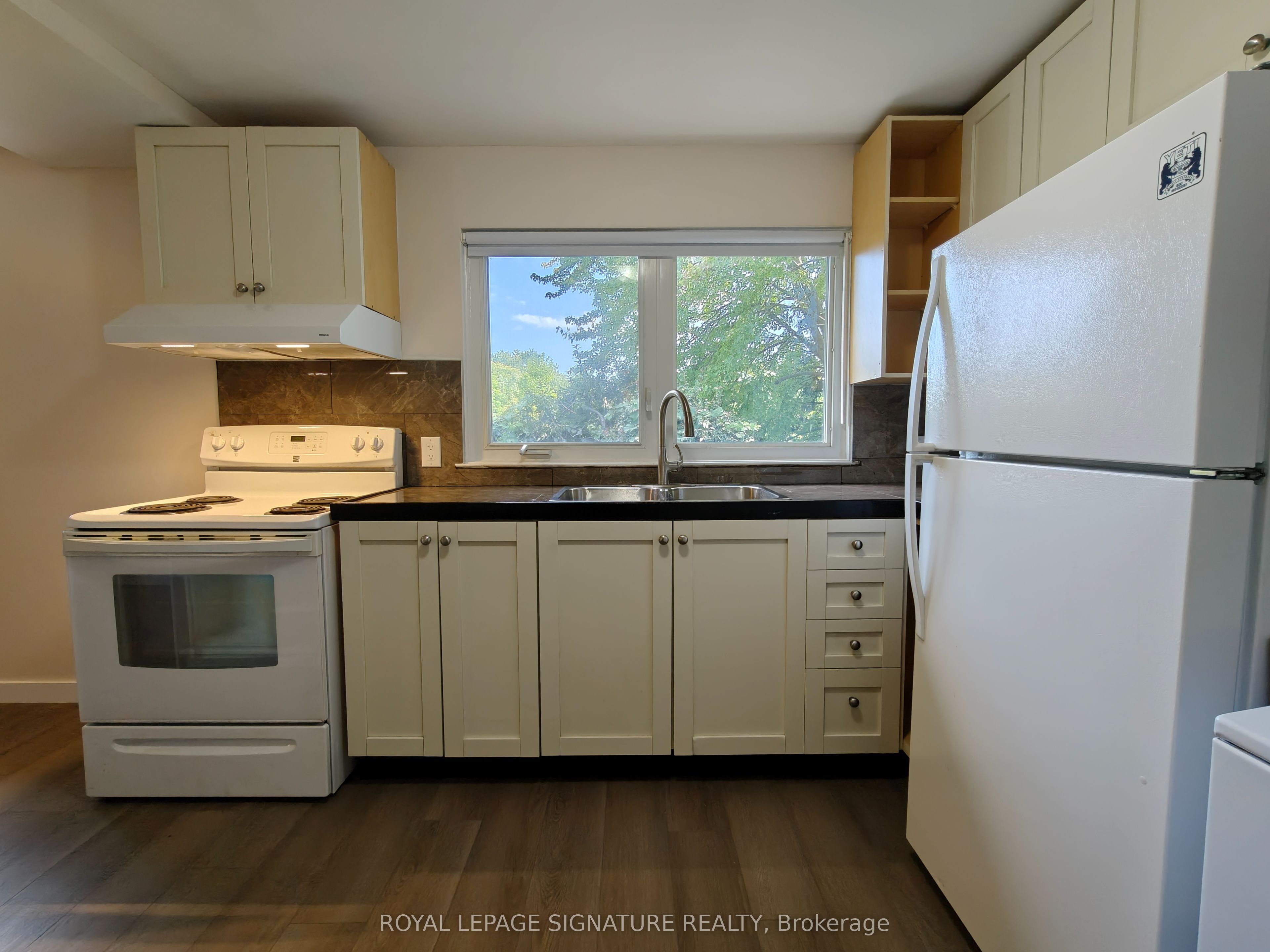 MLS #W12406025 image #13