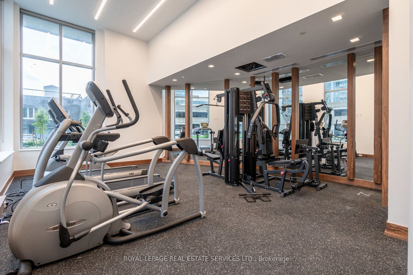 MLS #W12406159 image #11