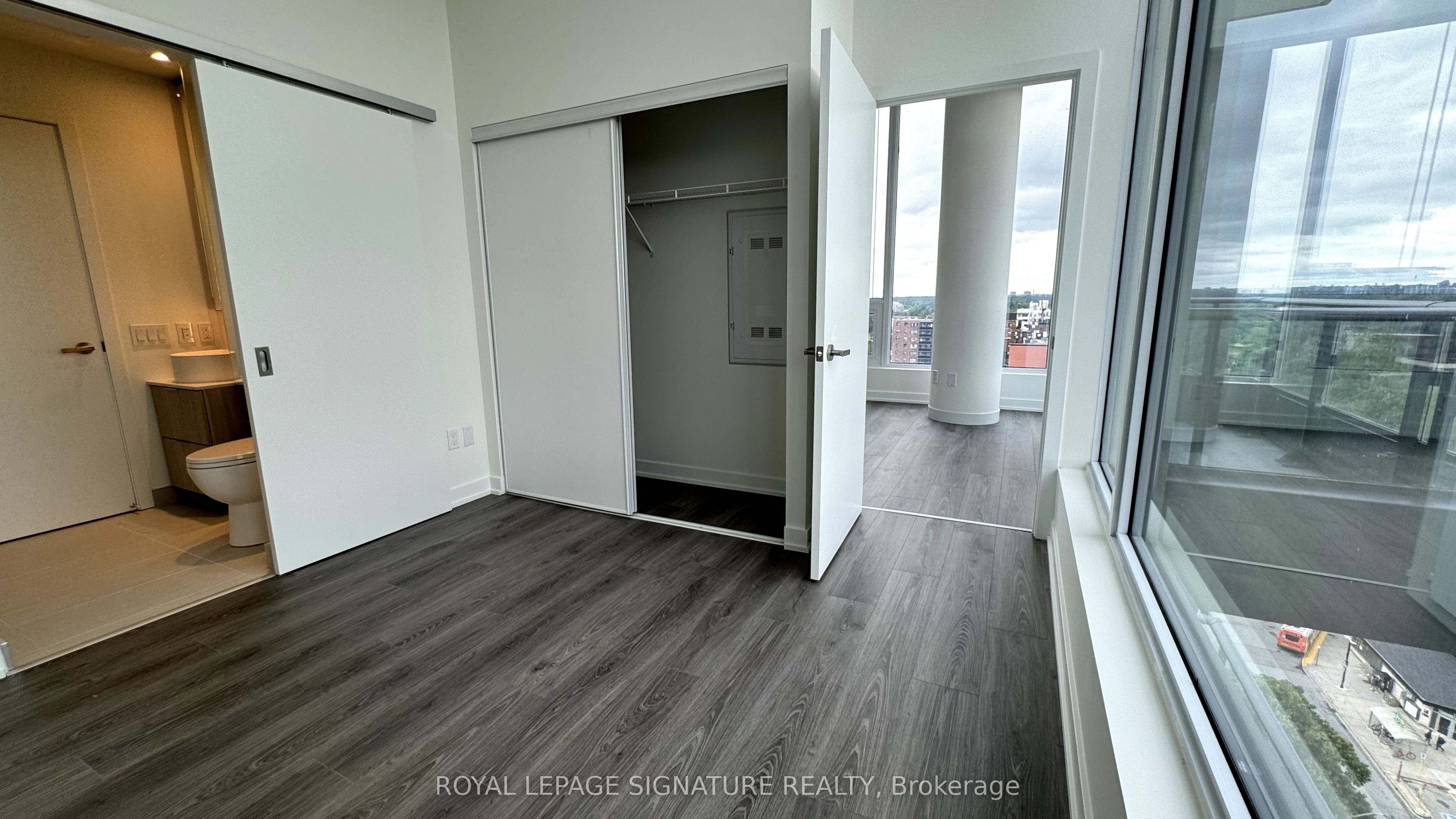 MLS #W12406168 image #13