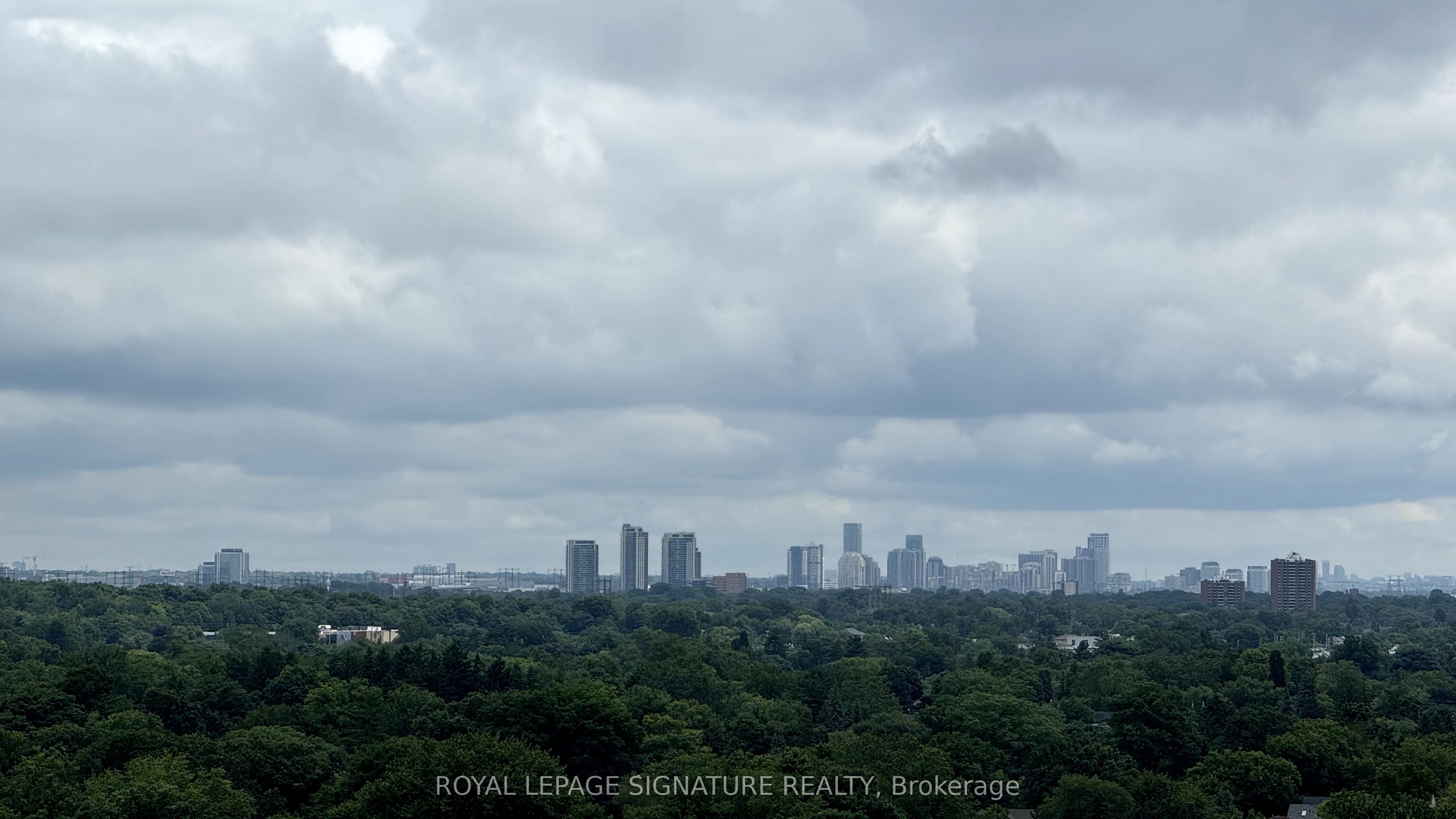 MLS #W12406168 image #2