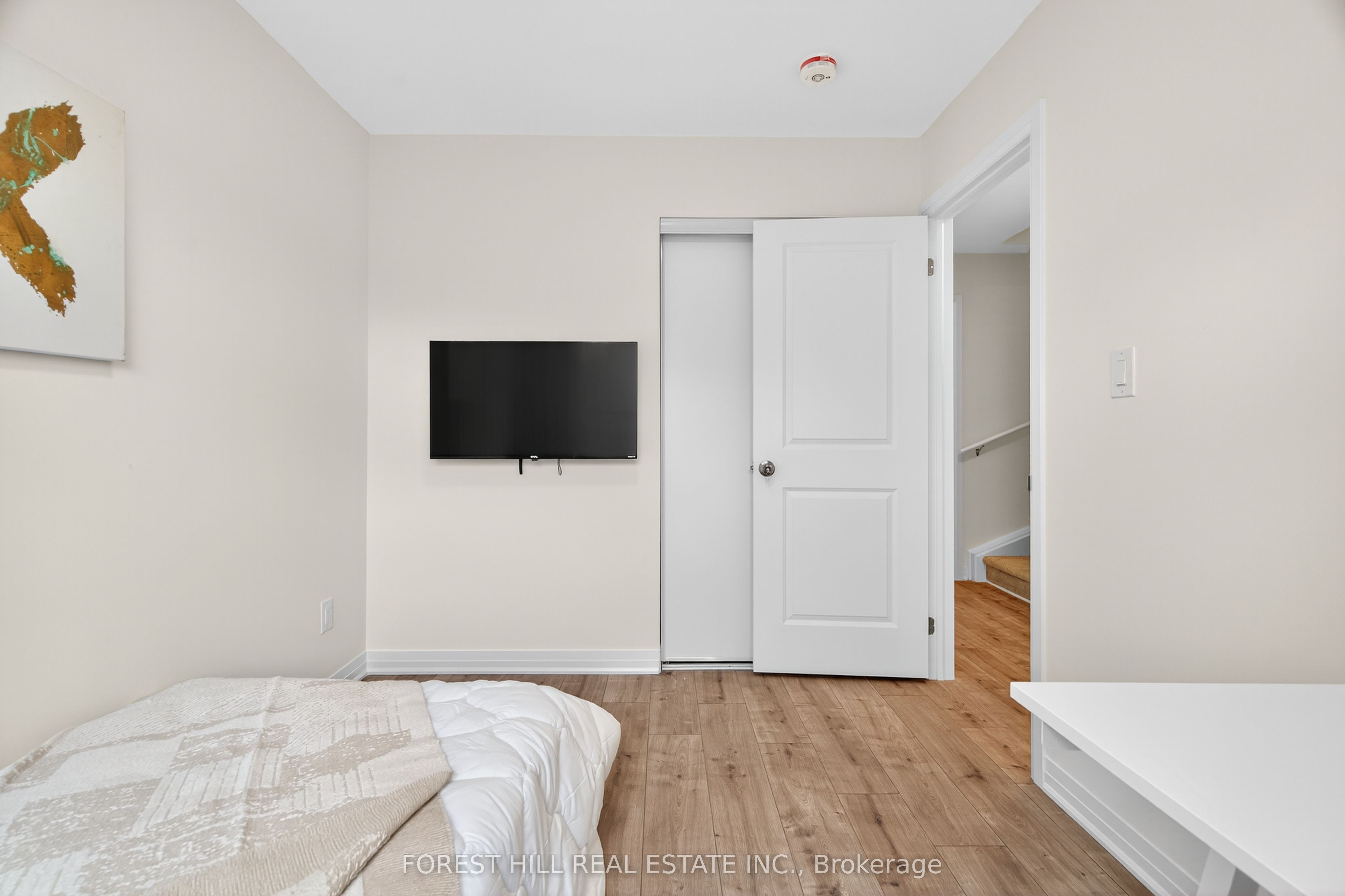 MLS #W12406430 image #14