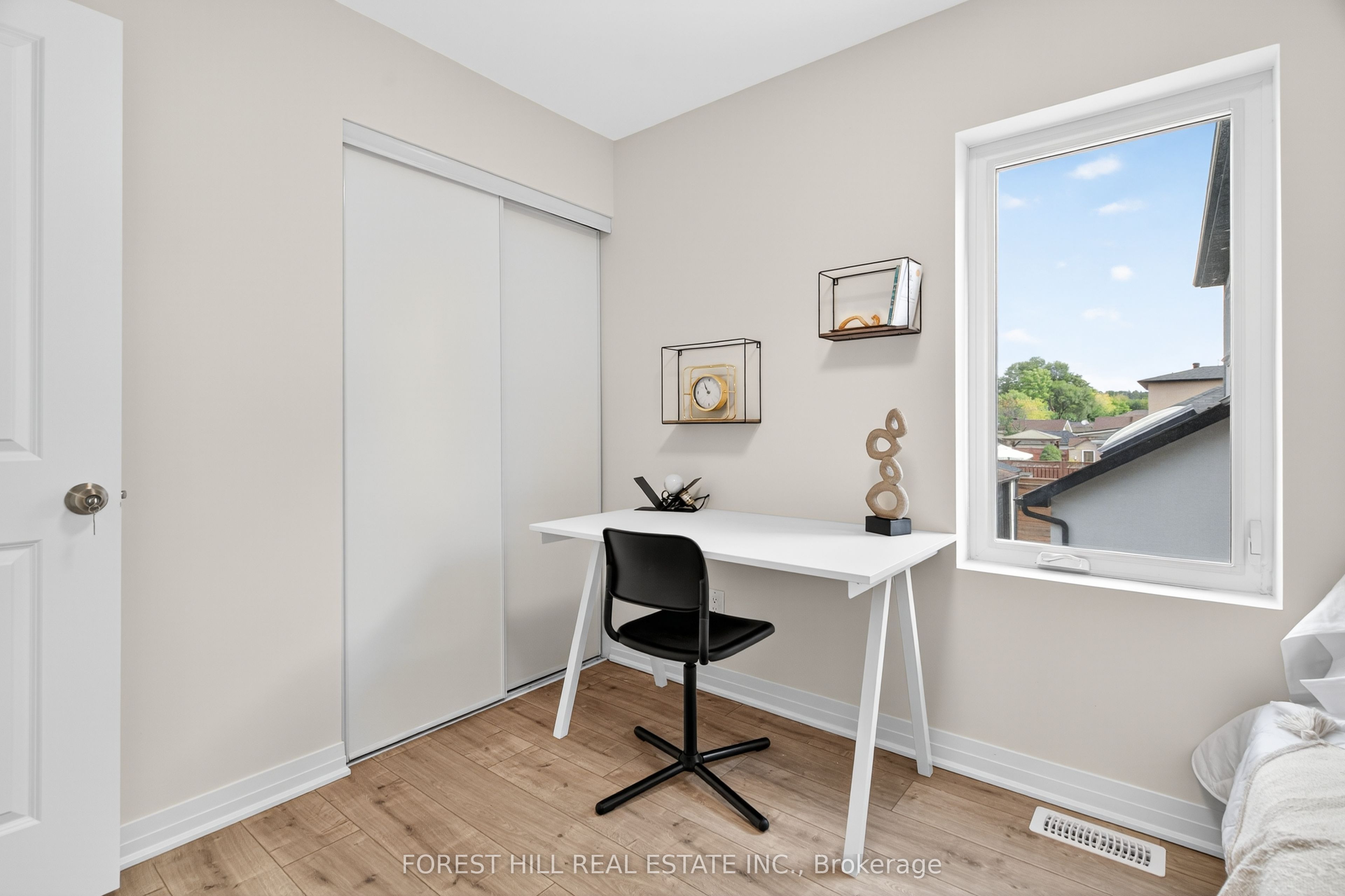 MLS #W12406430 image #17