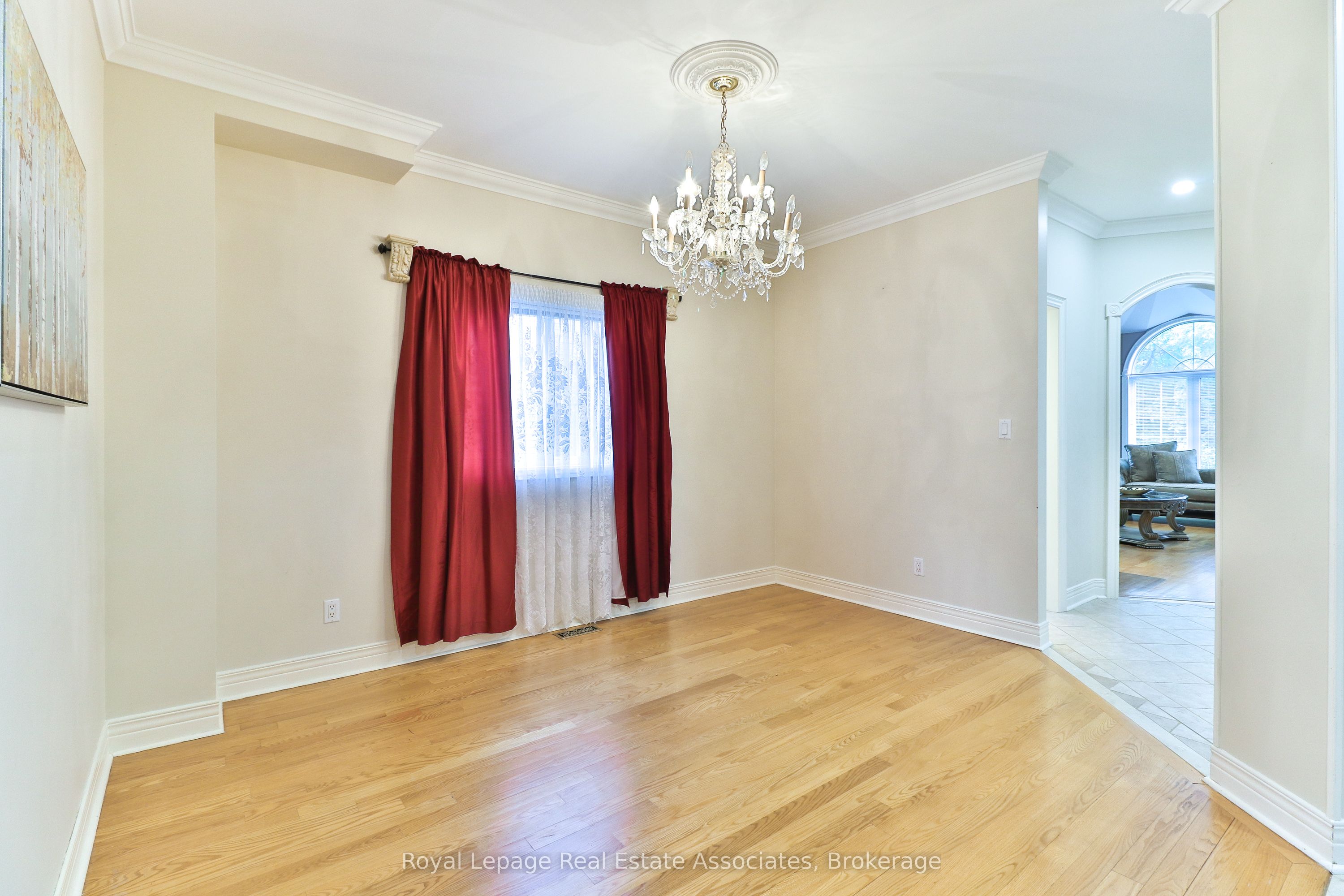 MLS #W12406537 image #7