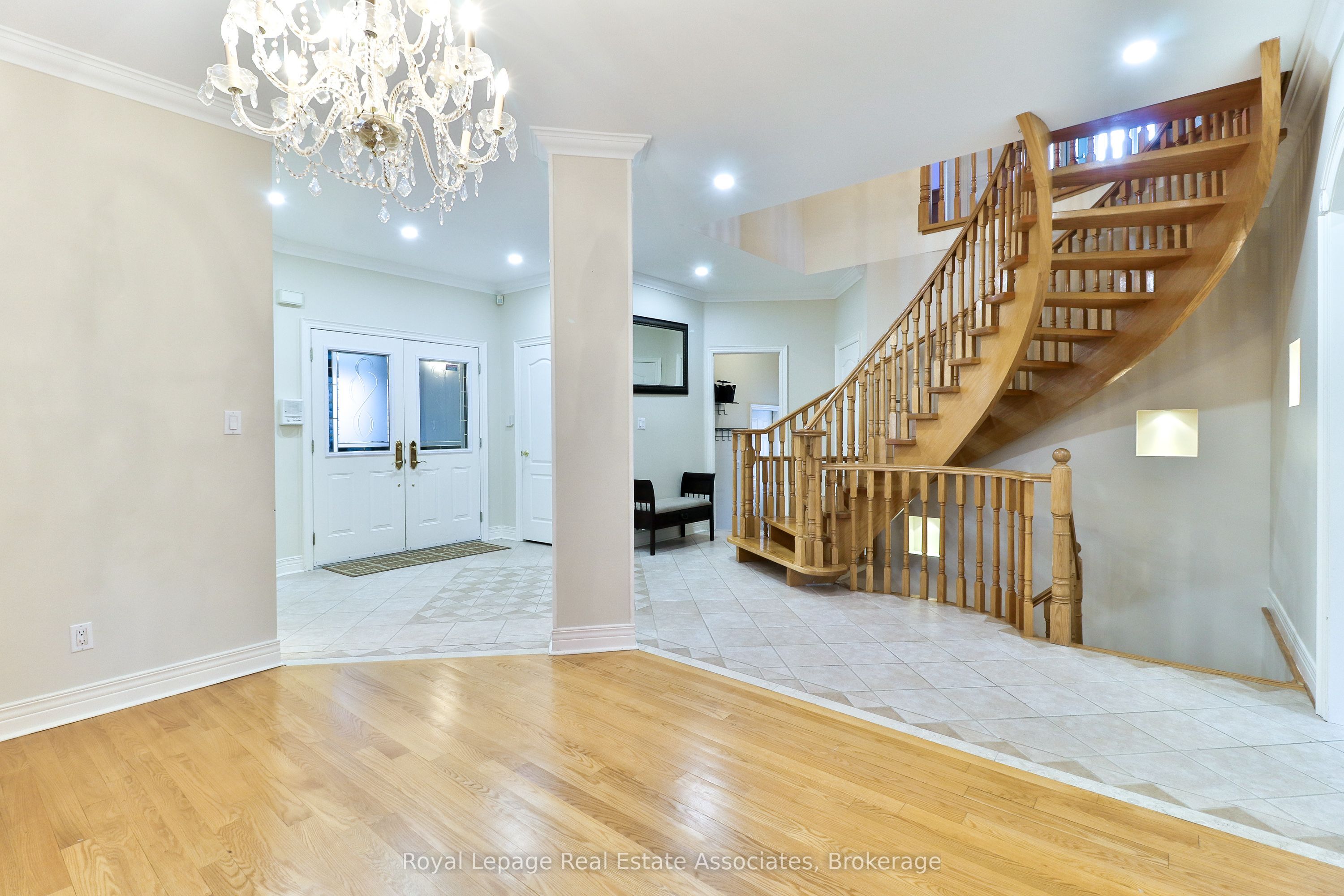 MLS #W12406537 image #8