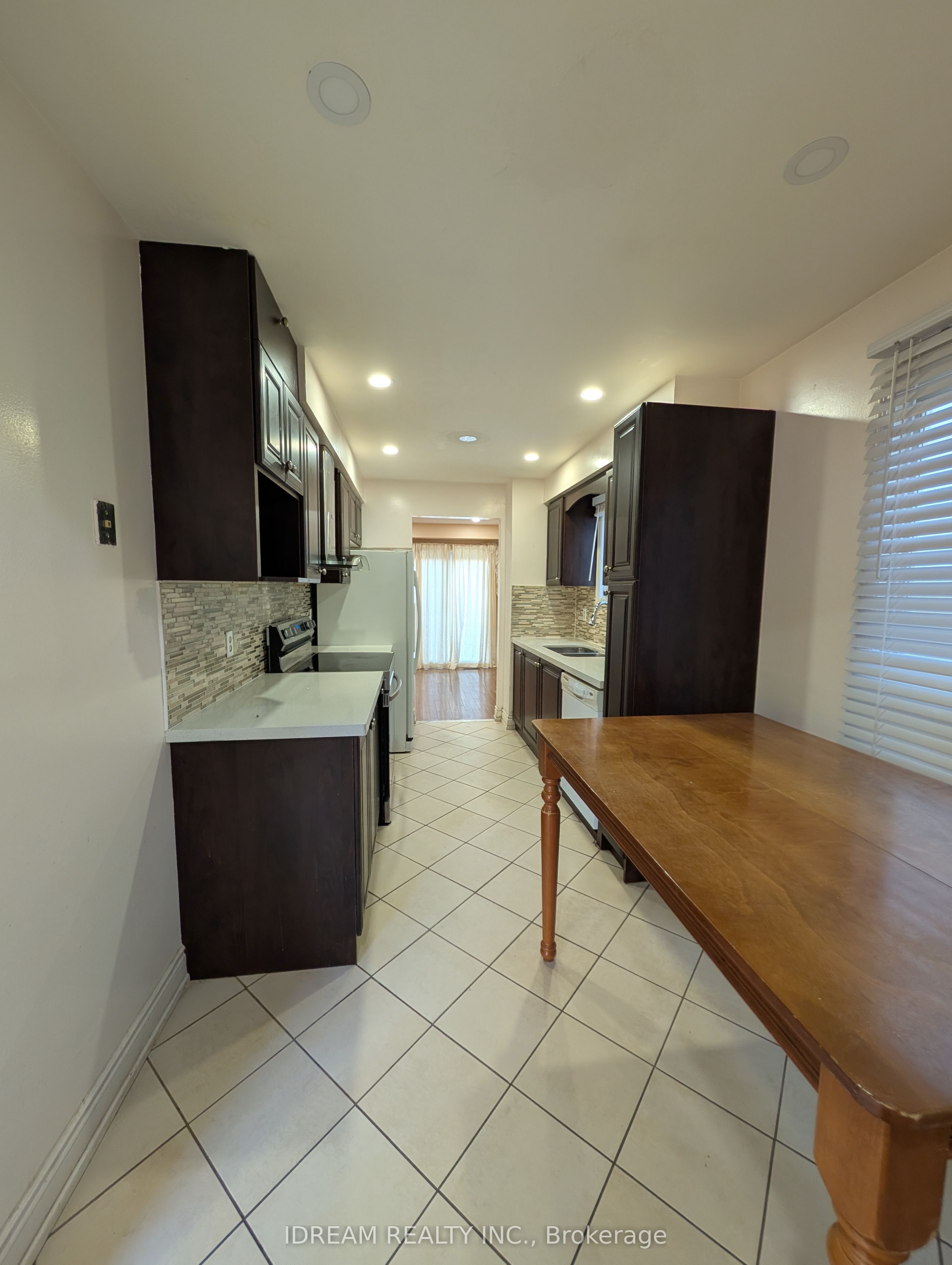 MLS #W12406887 image #10