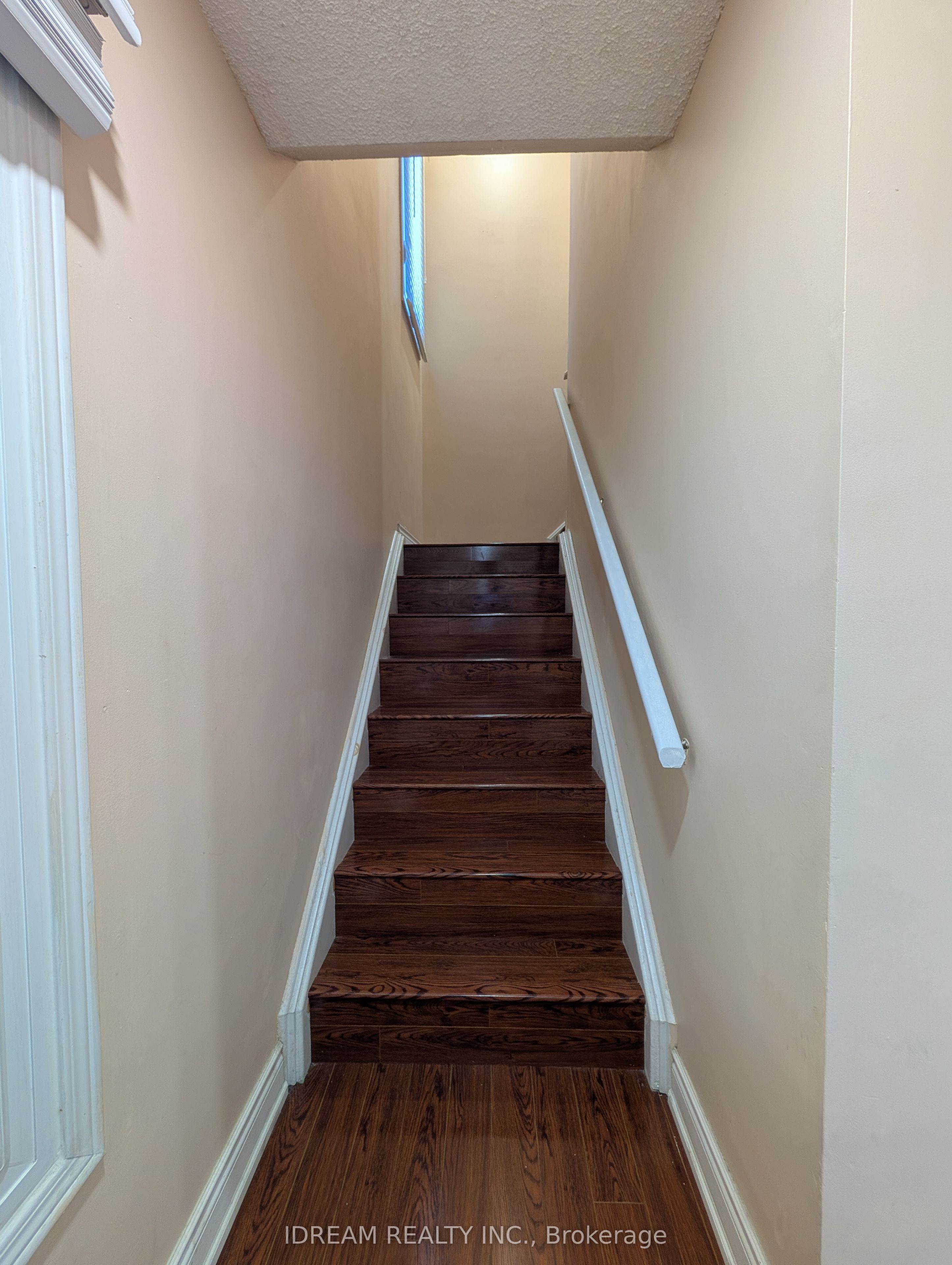 MLS #W12406887 image #13