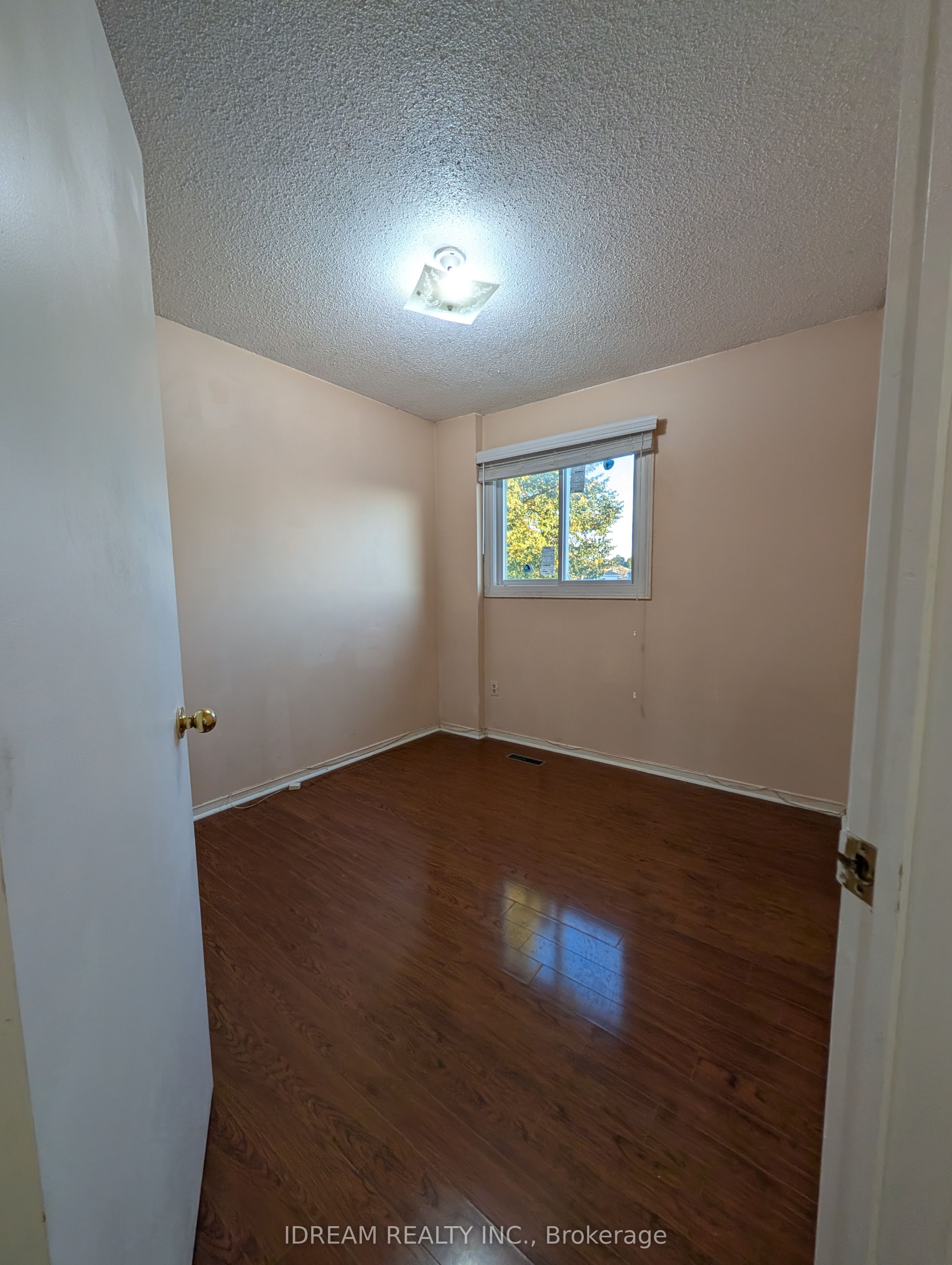 MLS #W12406887 image #22