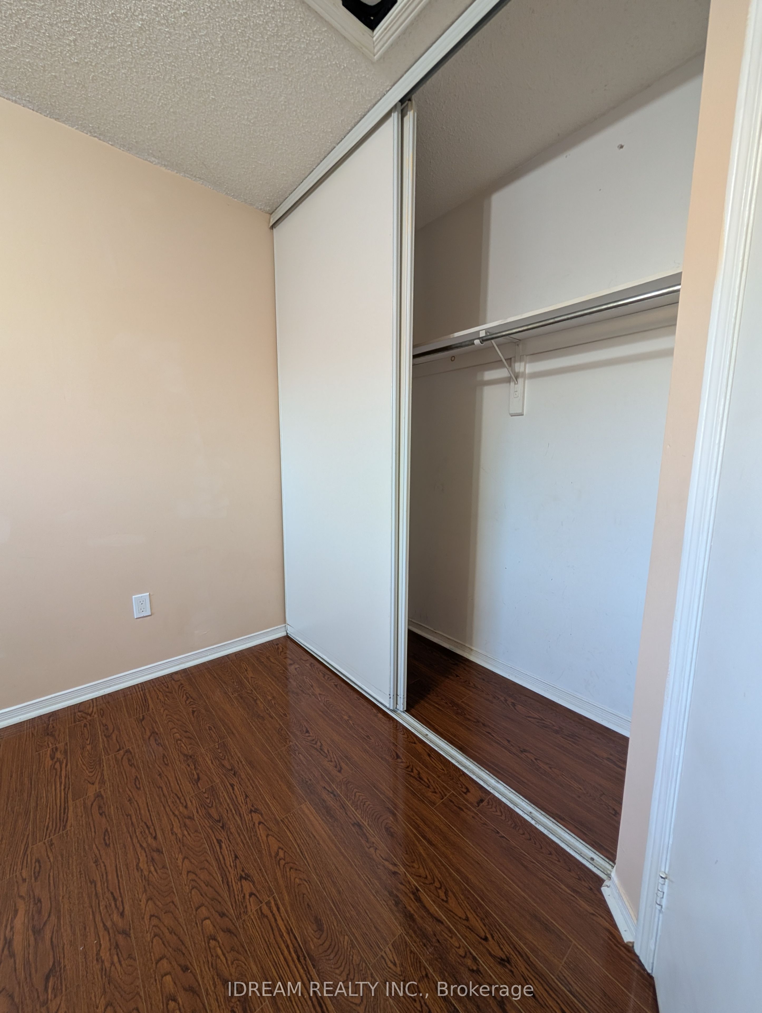 MLS #W12406887 image #23