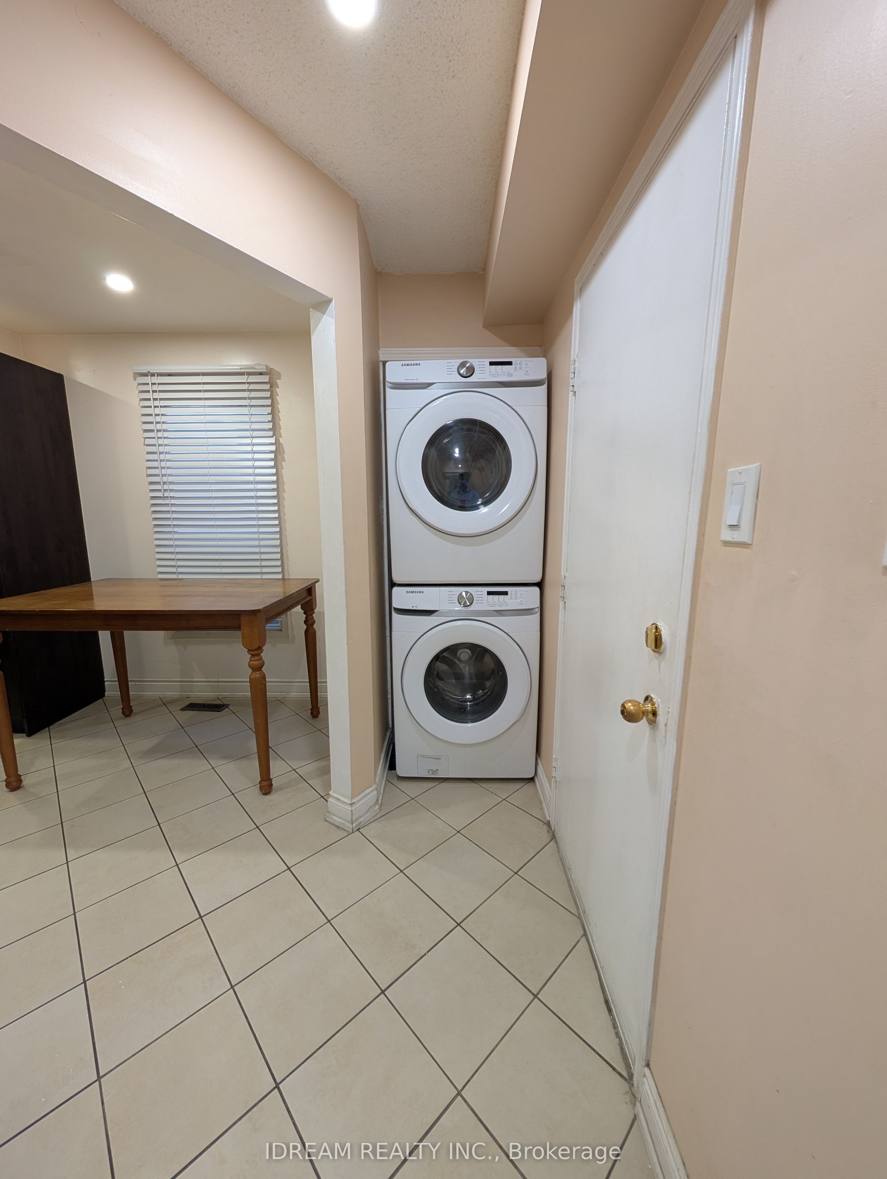 MLS #W12406887 image #25