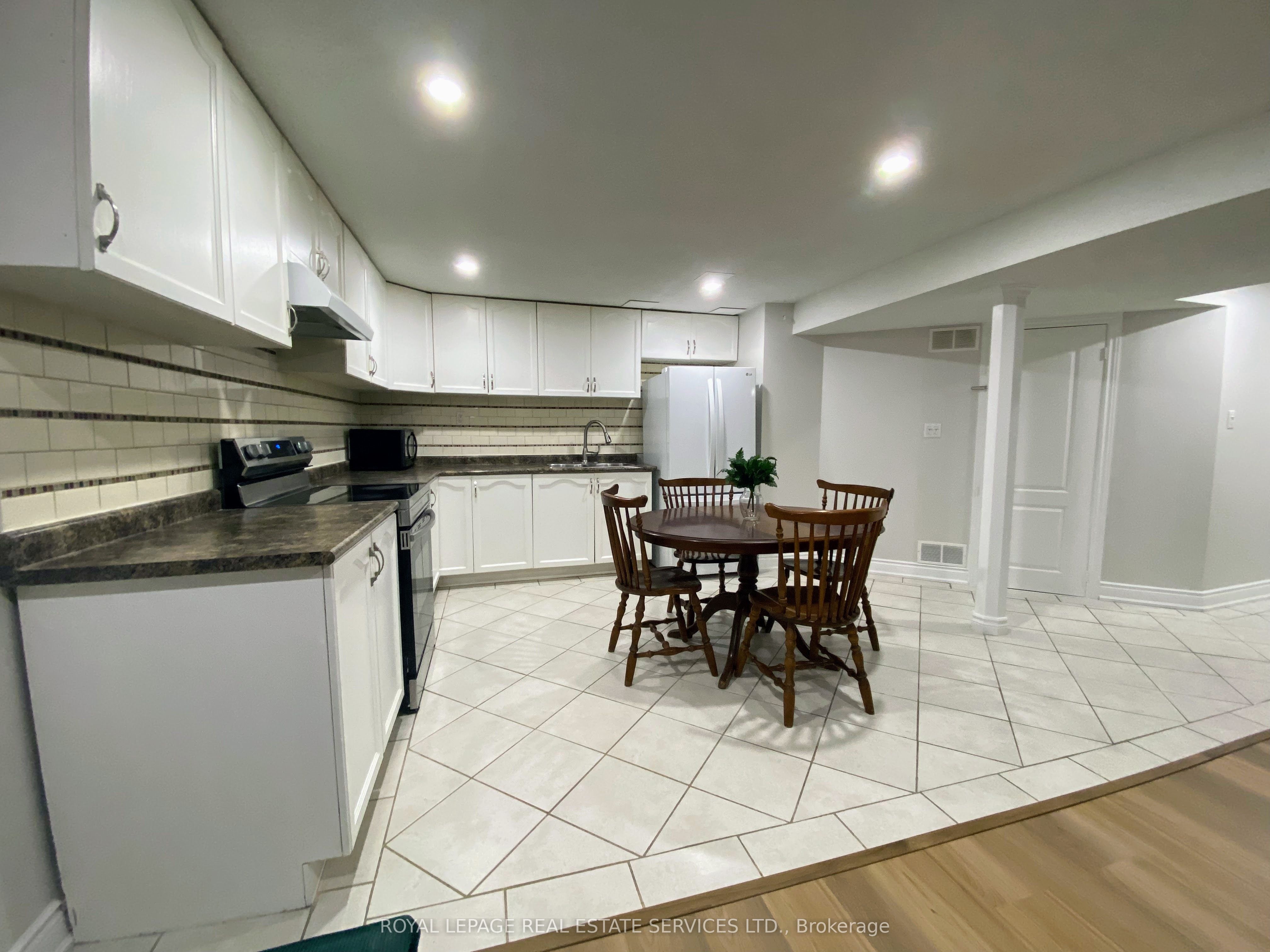 MLS #W12406918 image #8