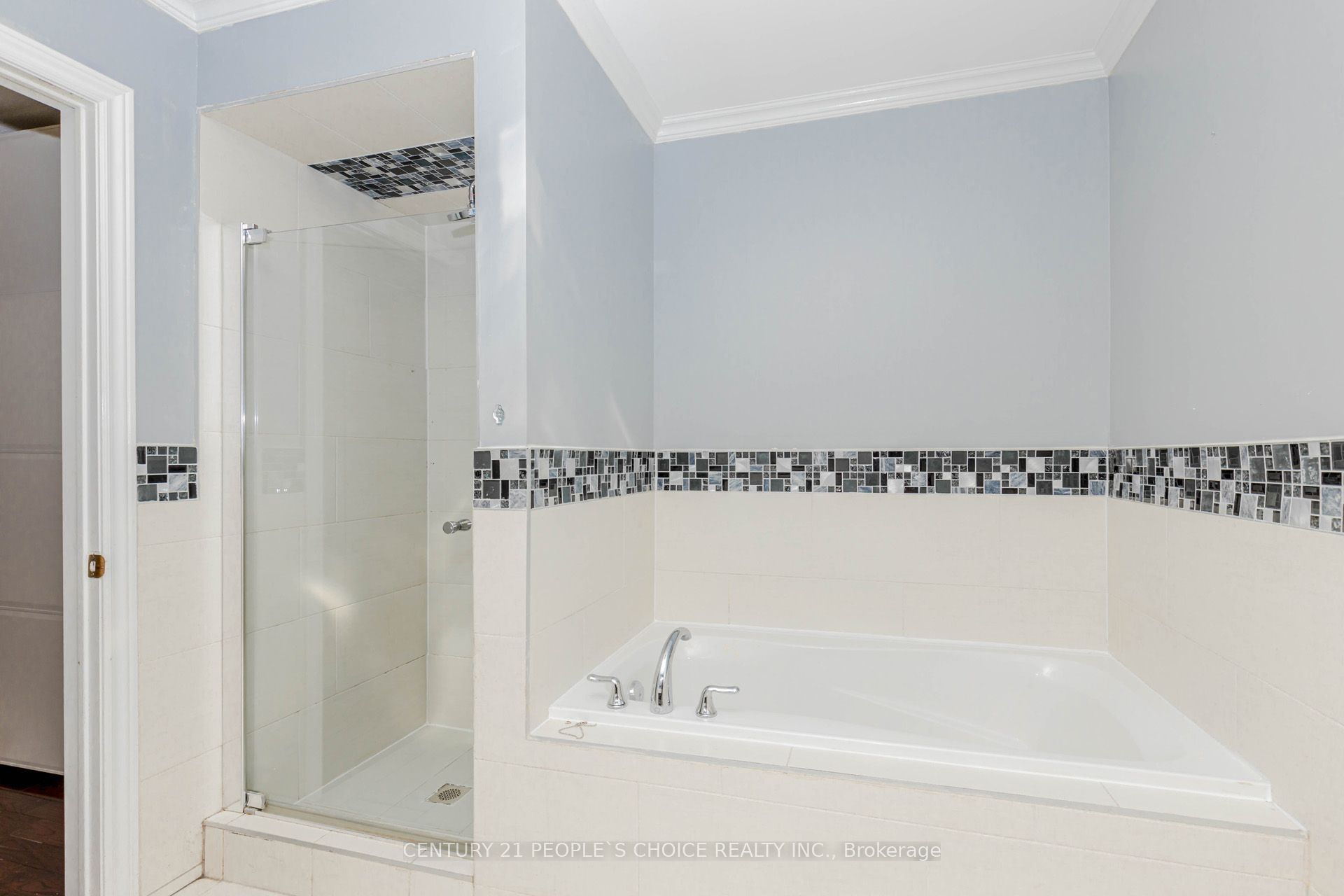 MLS #W12406952 image #32