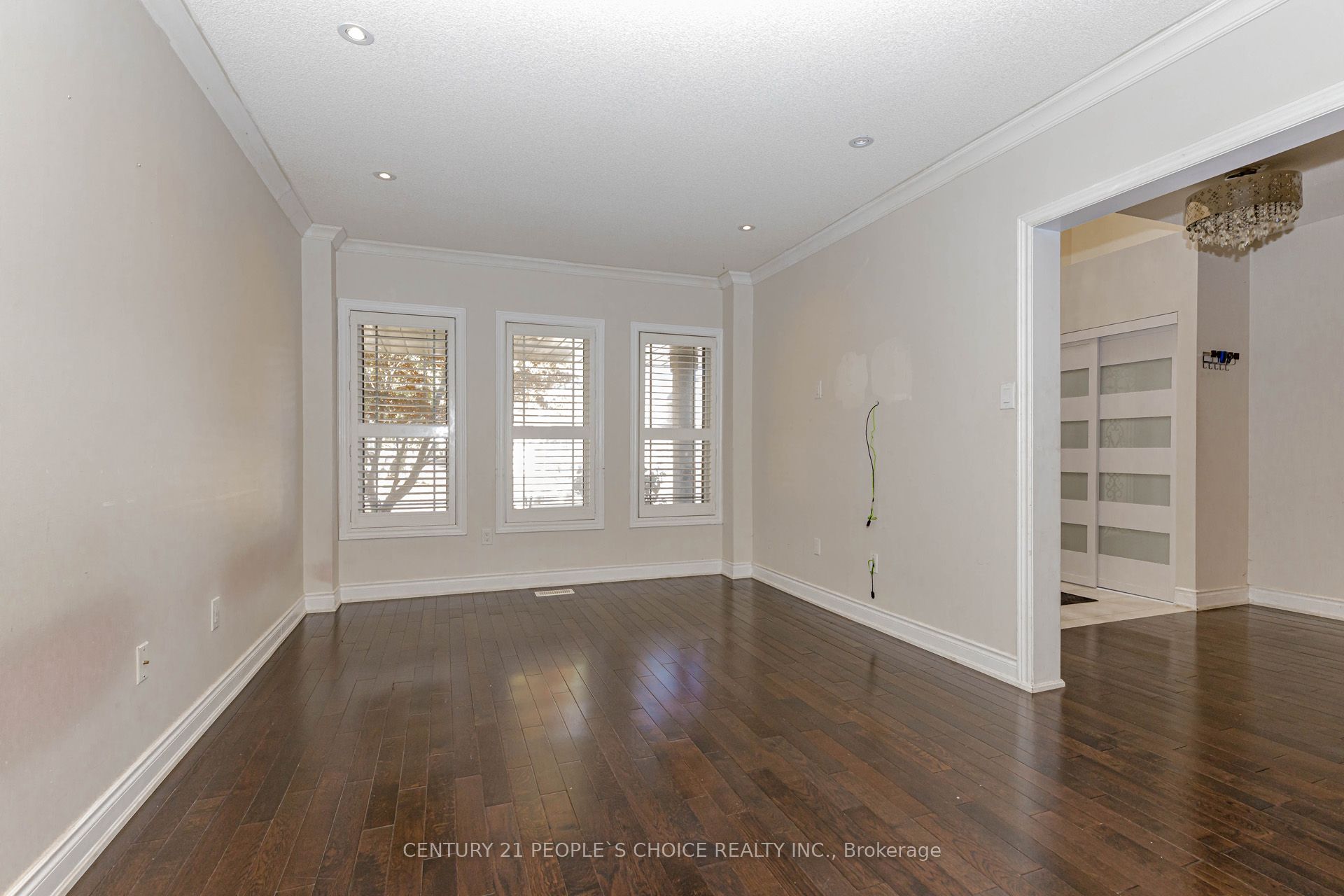 MLS #W12406952 image #6