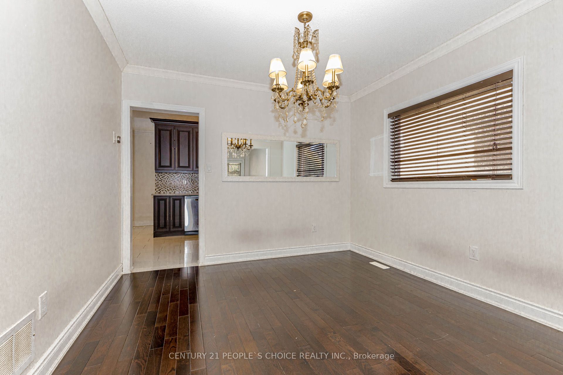 MLS #W12406952 image #8