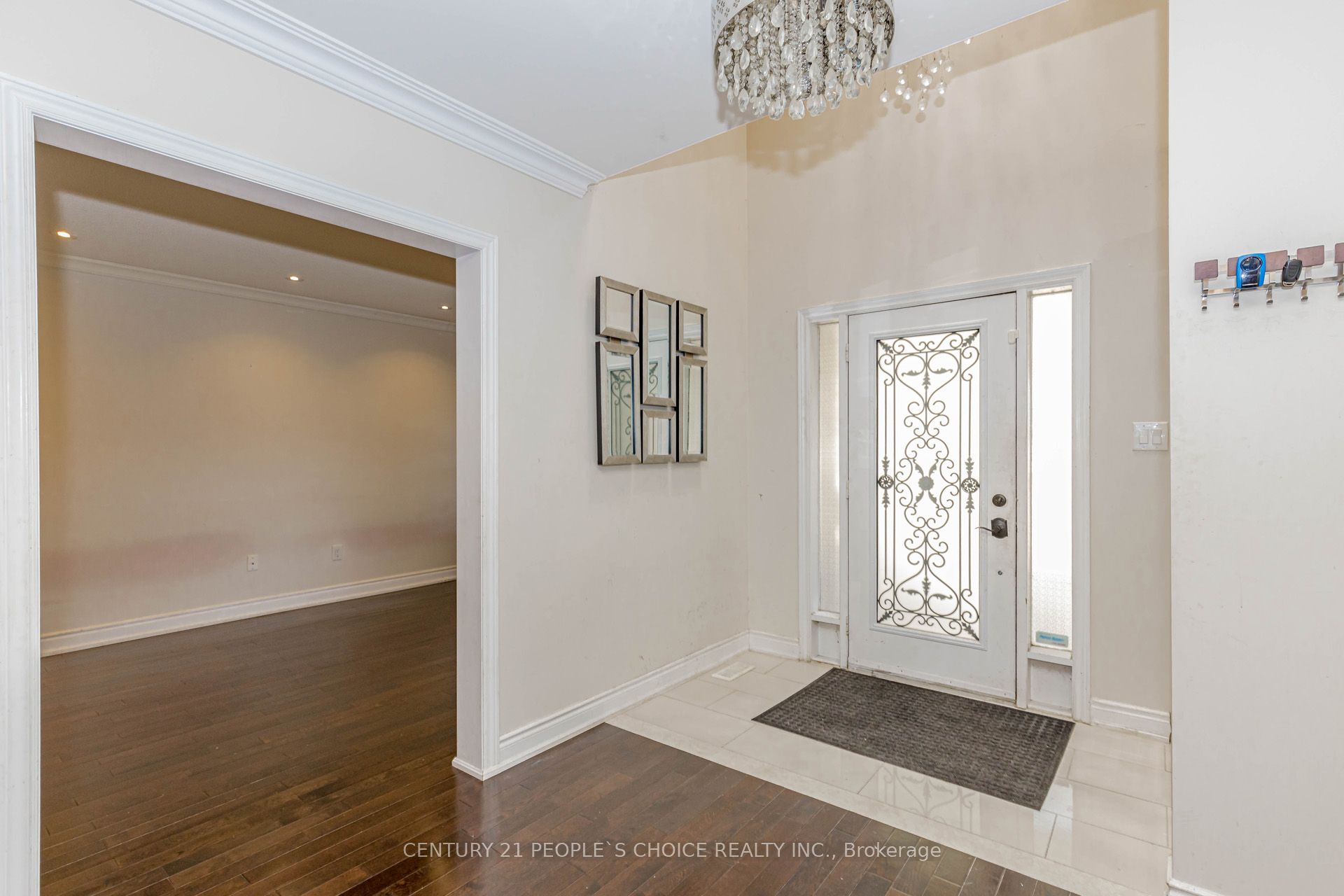 MLS #W12406952 image #9