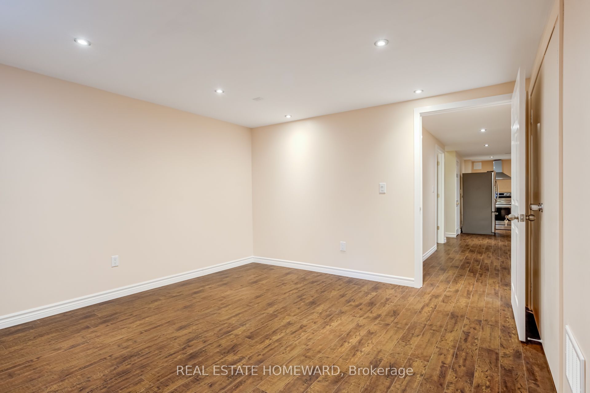 MLS #W12407016 image #26