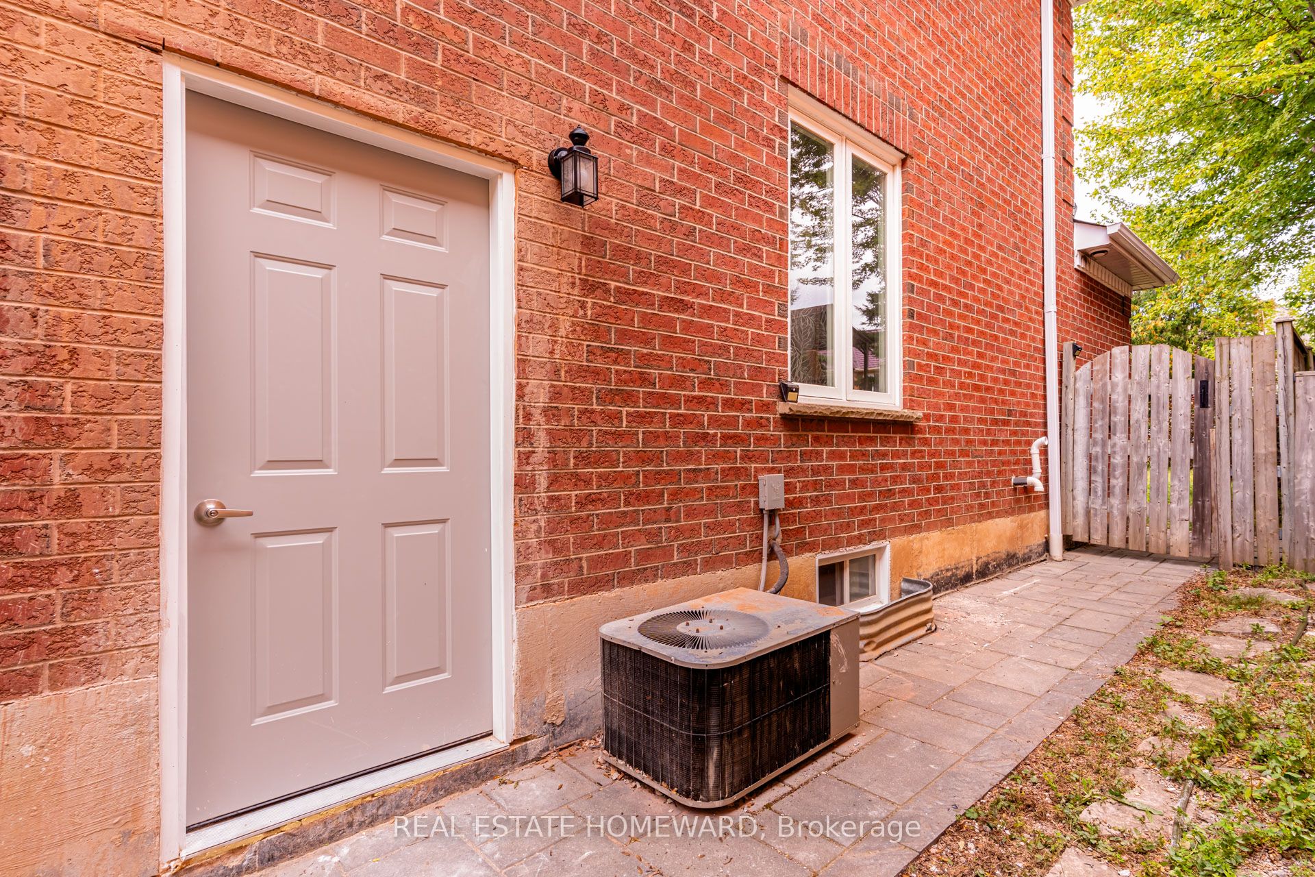 MLS #W12407016 image #3