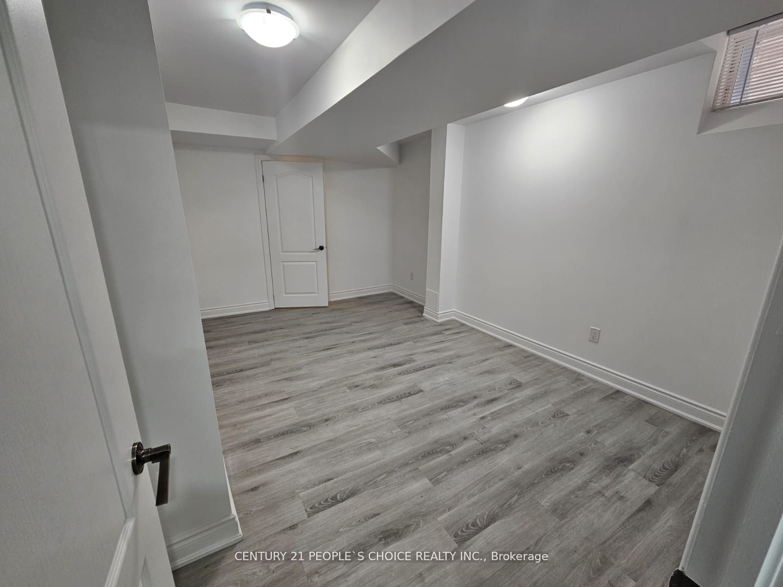 MLS #W12407289 image #11