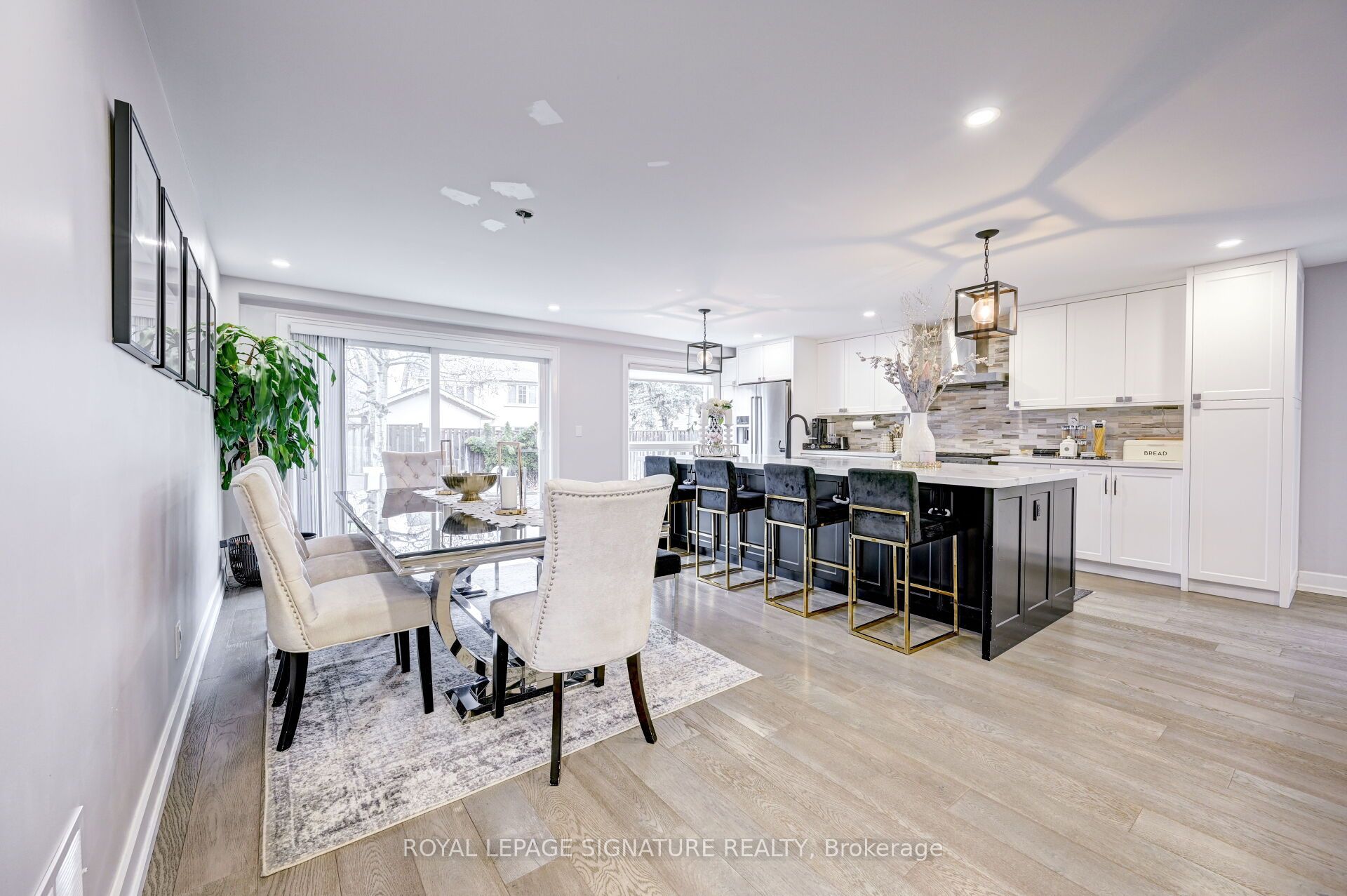 MLS #W12407301 image #16