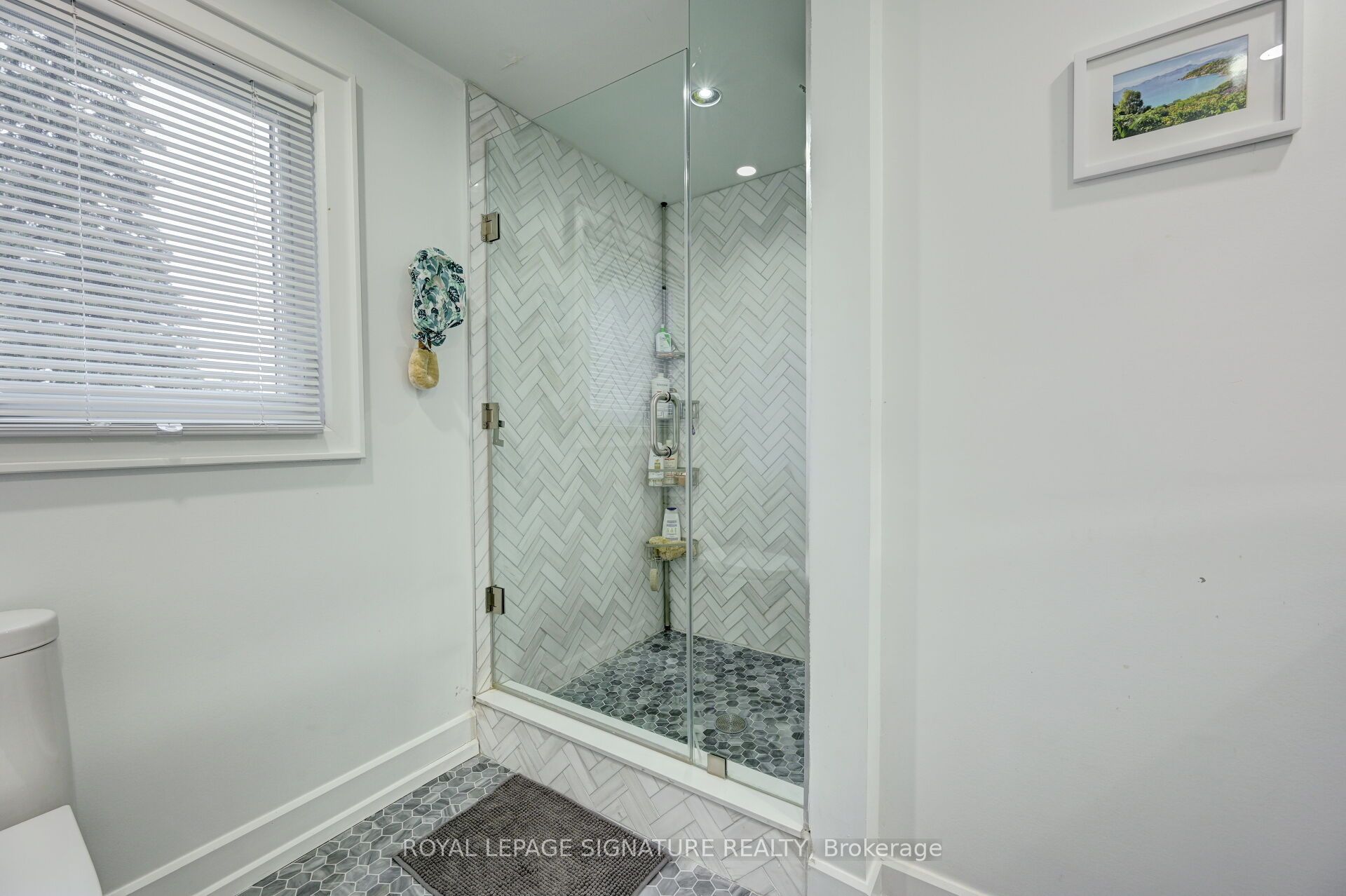 MLS #W12407301 image #26