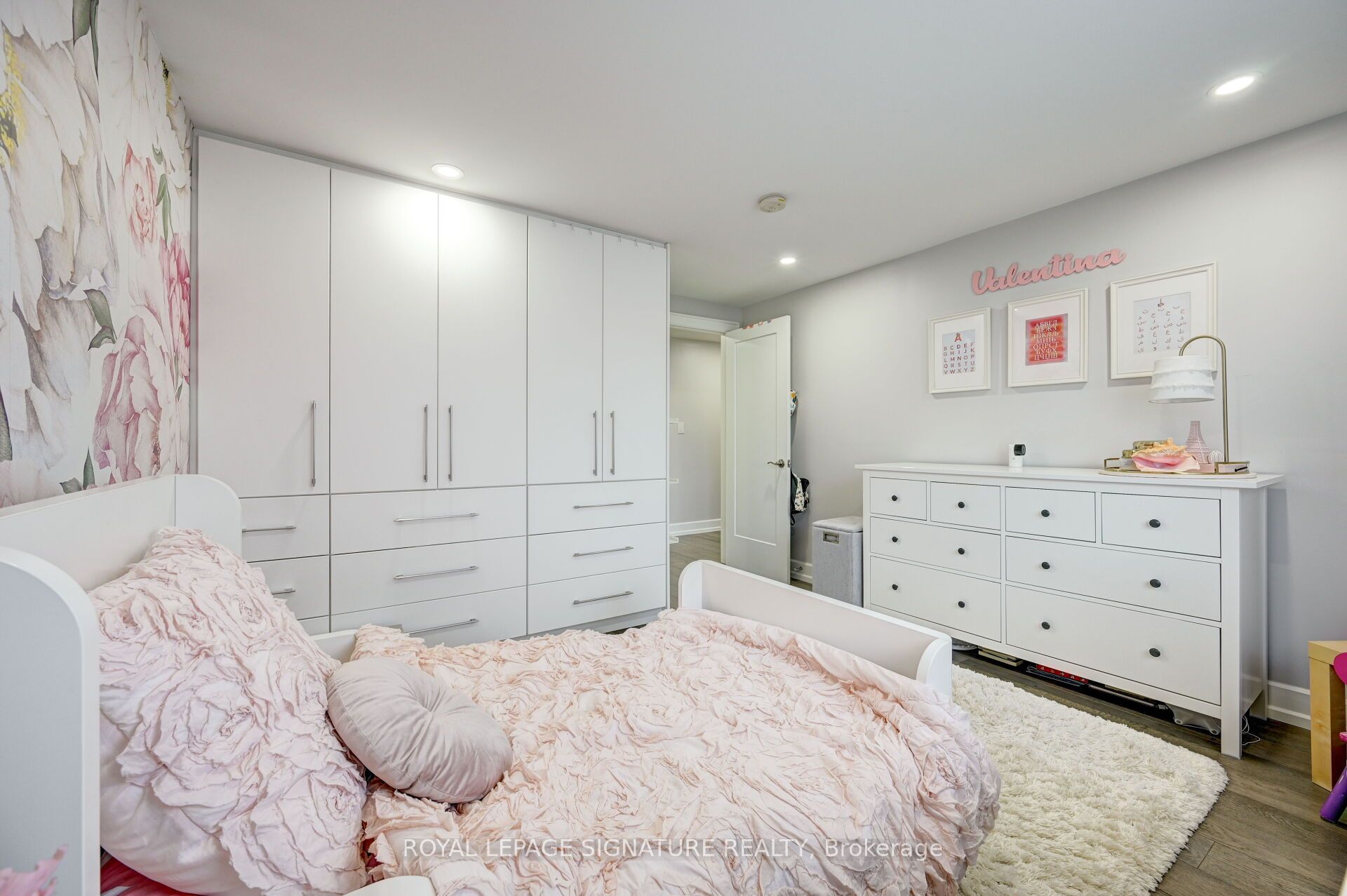 MLS #W12407301 image #31