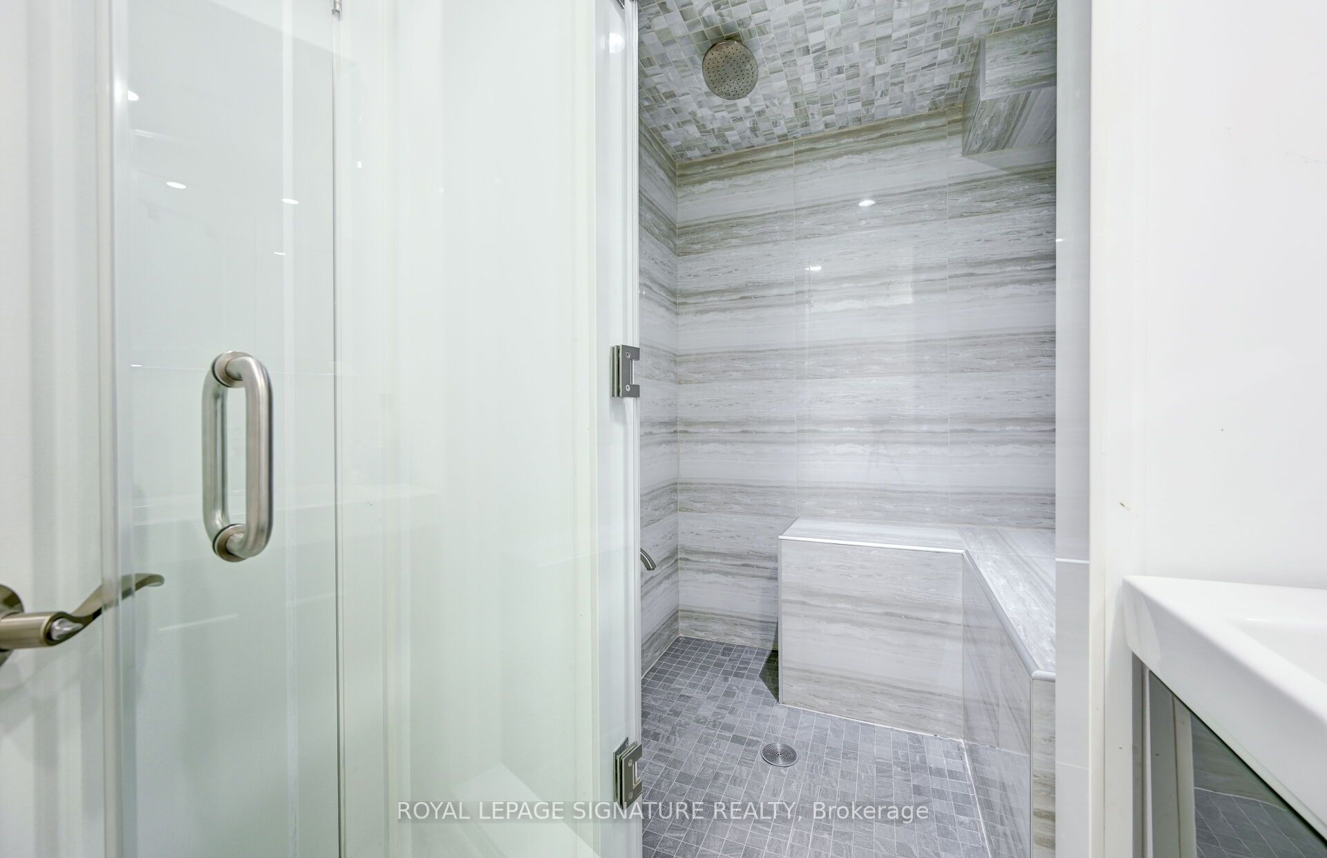 MLS #W12407301 image #42