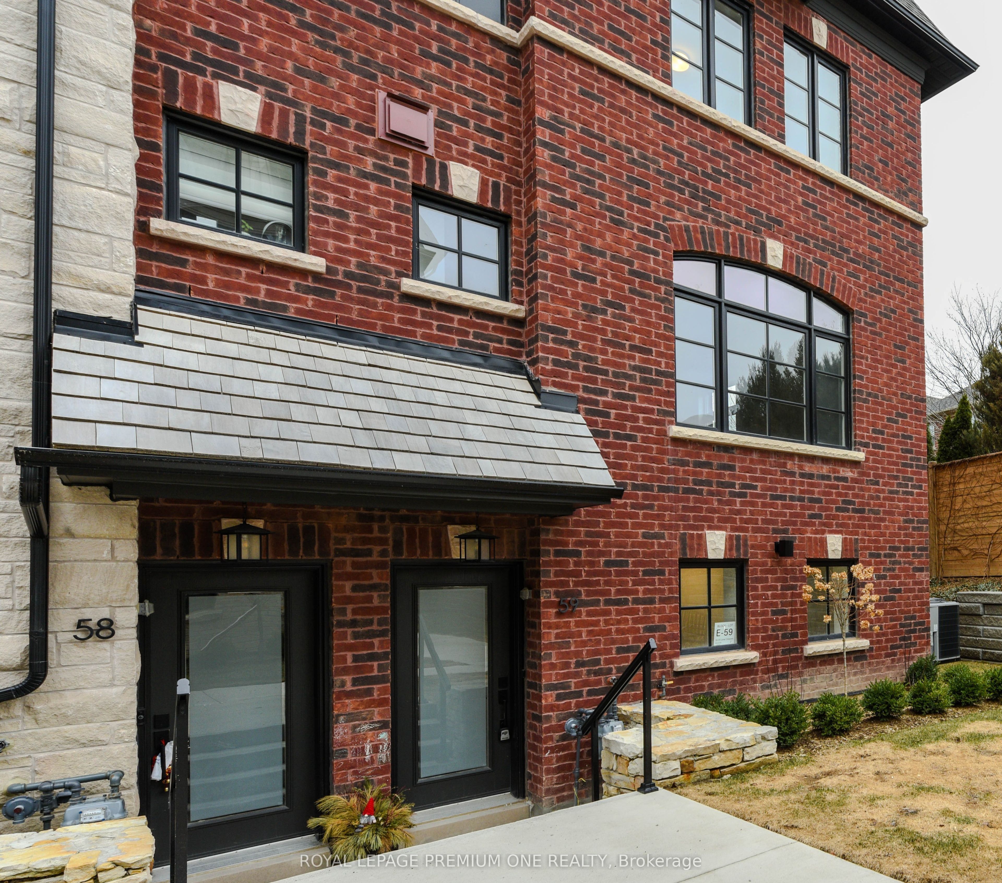 MLS #W12407448 image #1