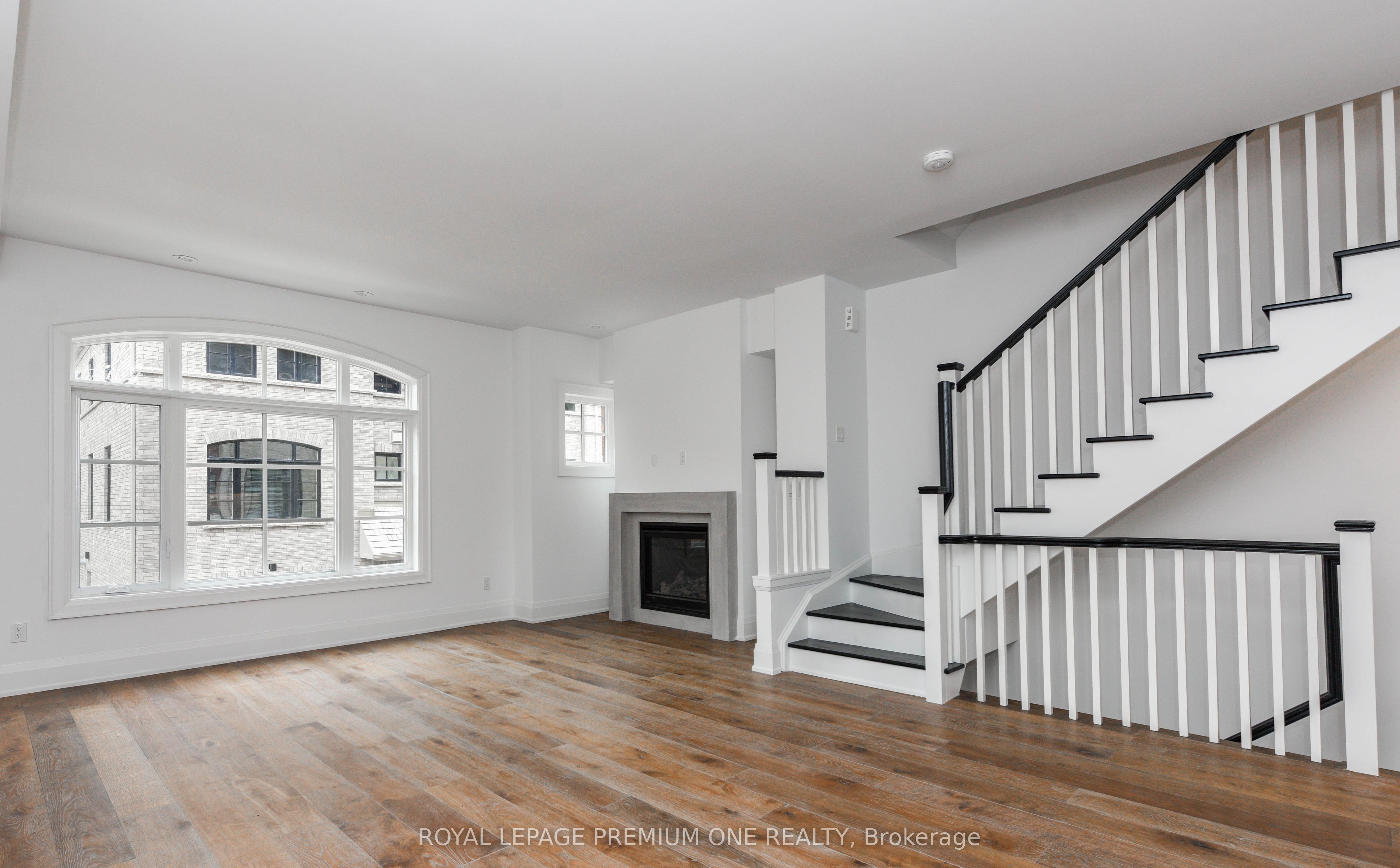 MLS #W12407448 image #13