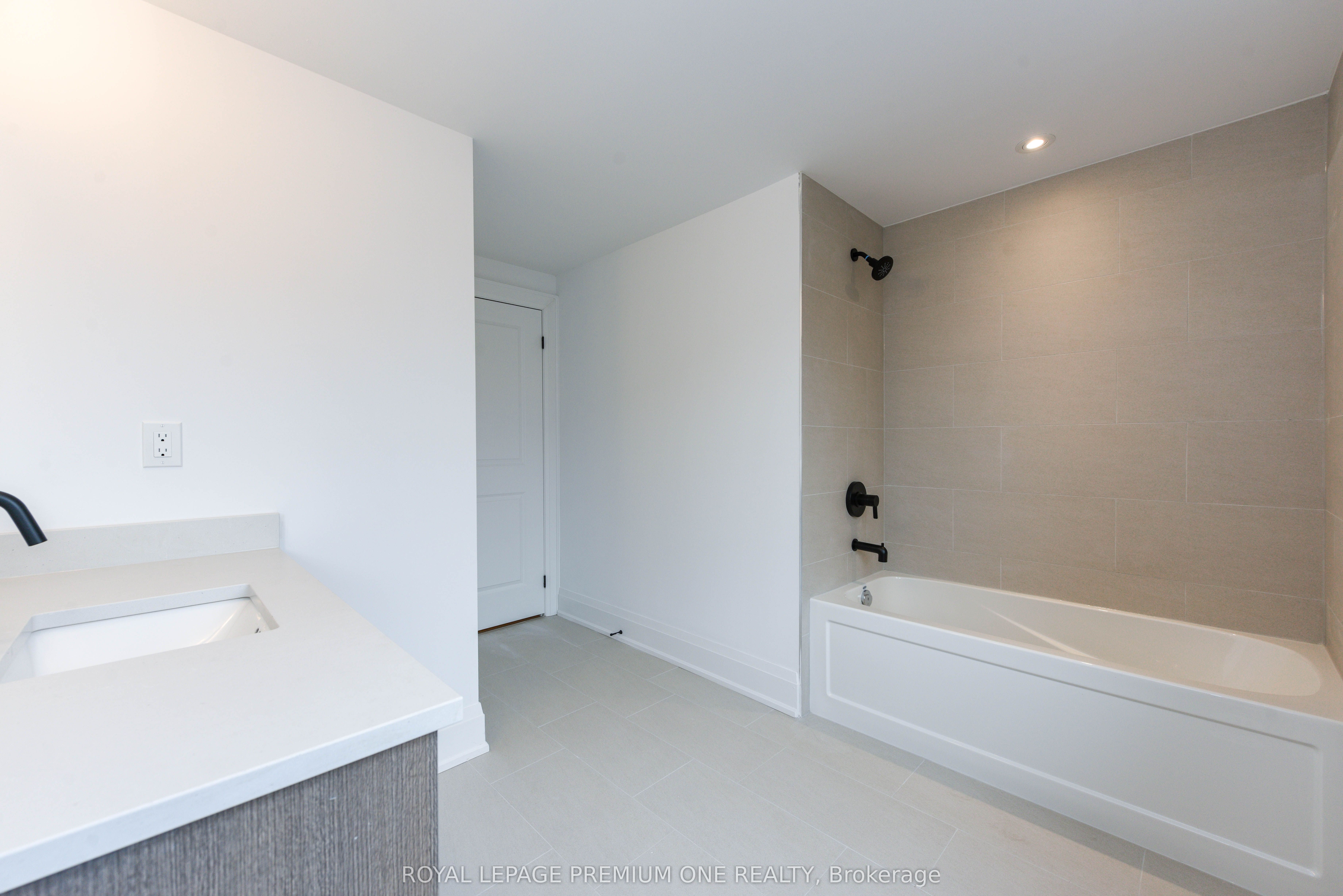 MLS #W12407448 image #20