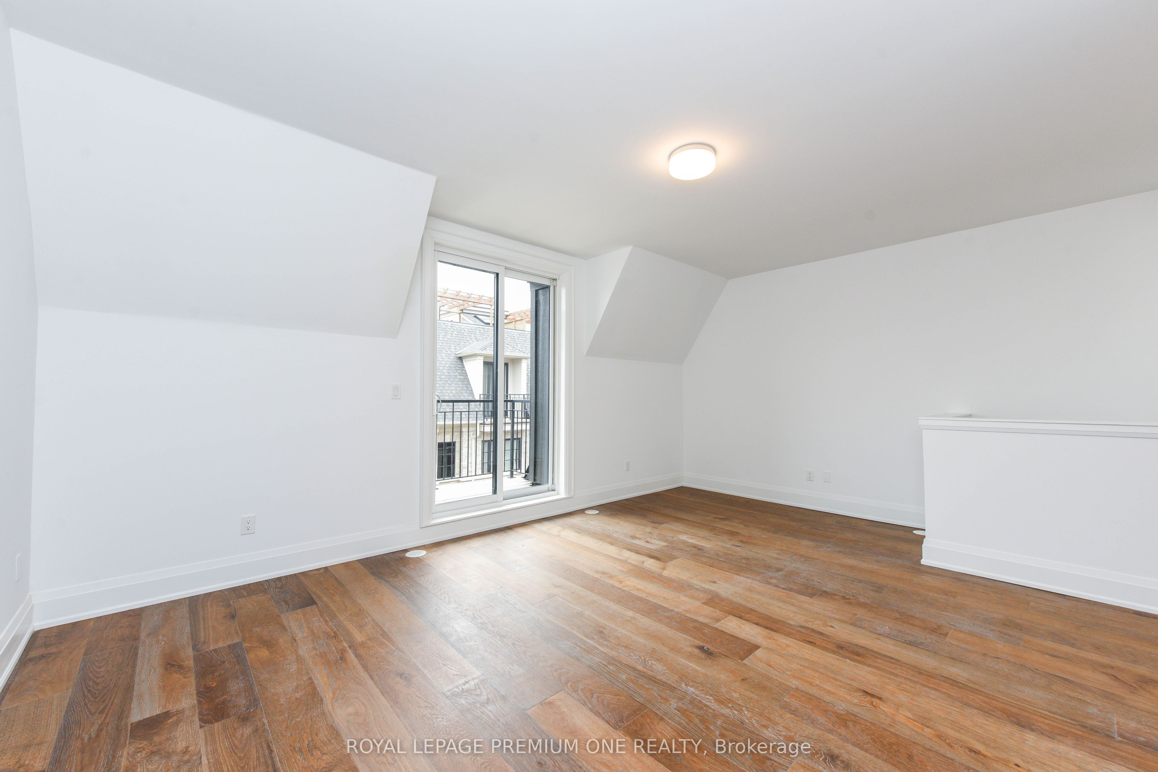 MLS #W12407448 image #27