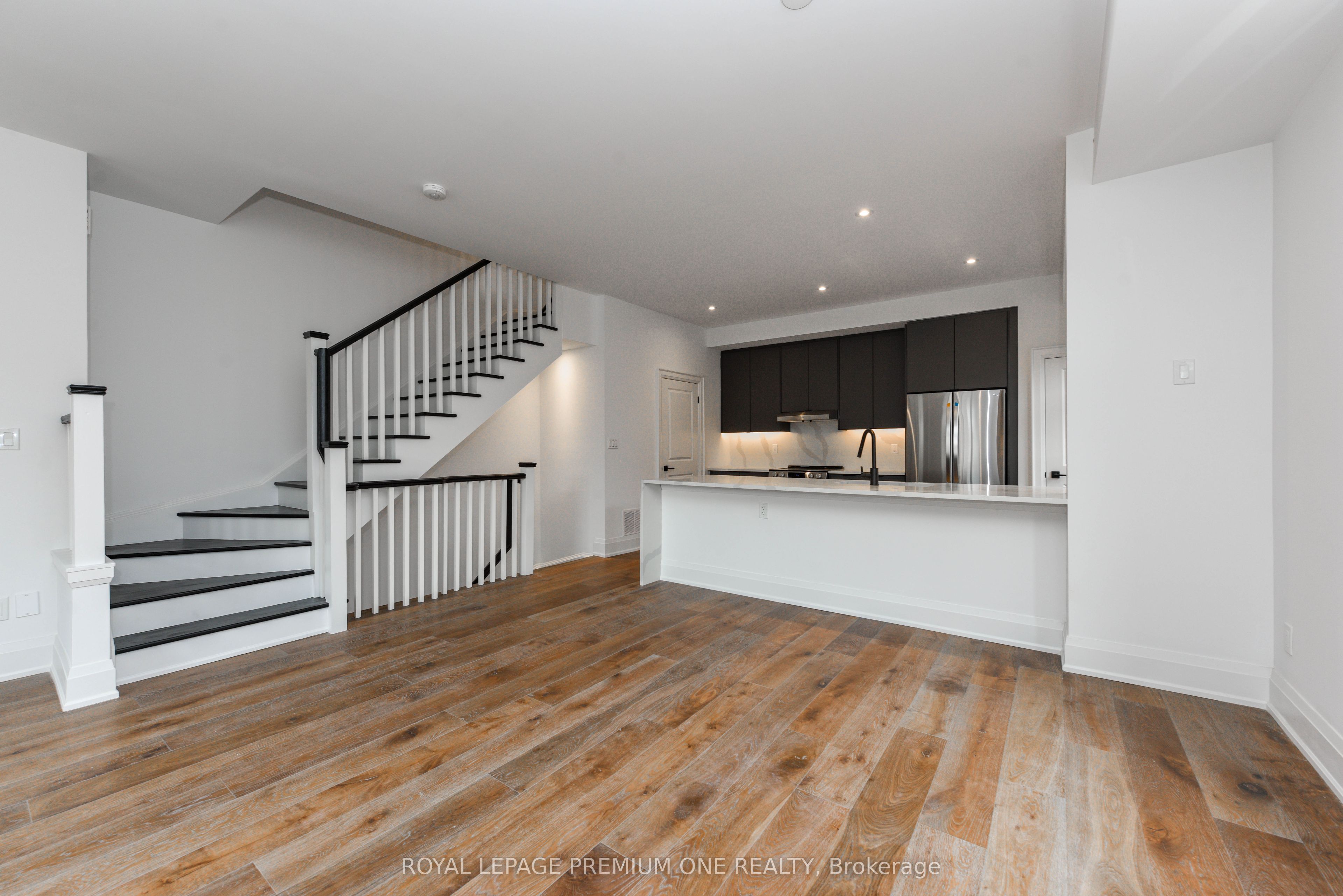 MLS #W12407448 image #7