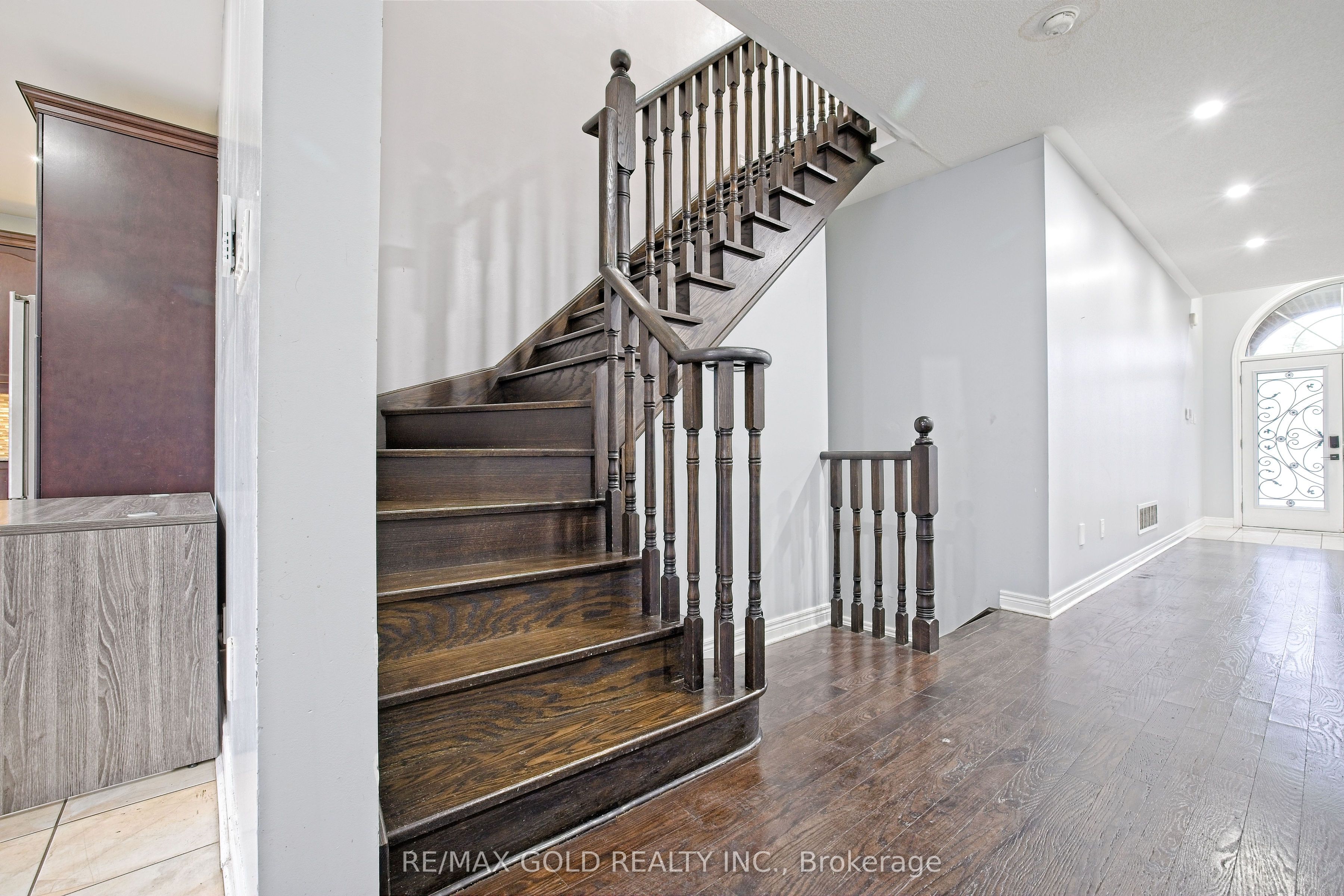 MLS #W12407455 image #21